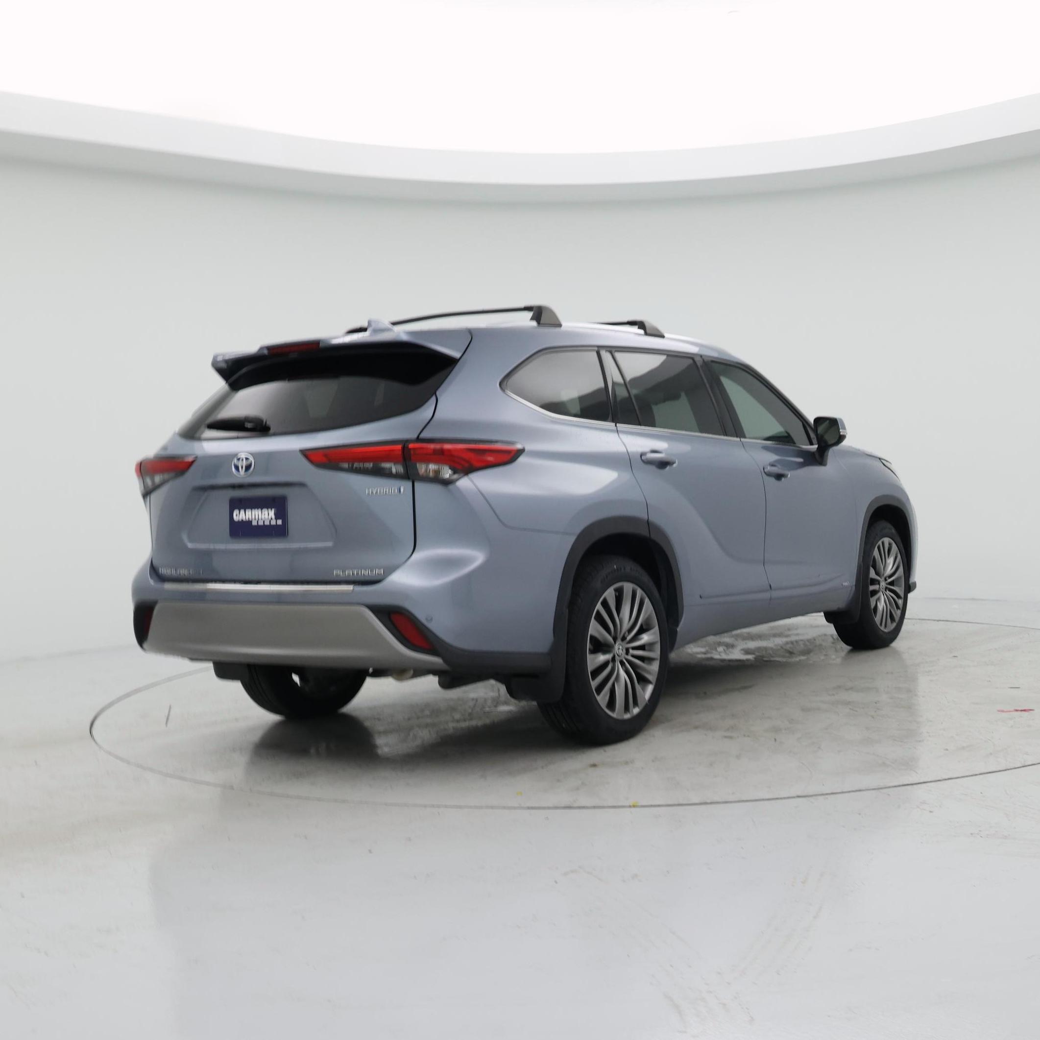Thumbnail: 2022 Toyota Highlander - 8