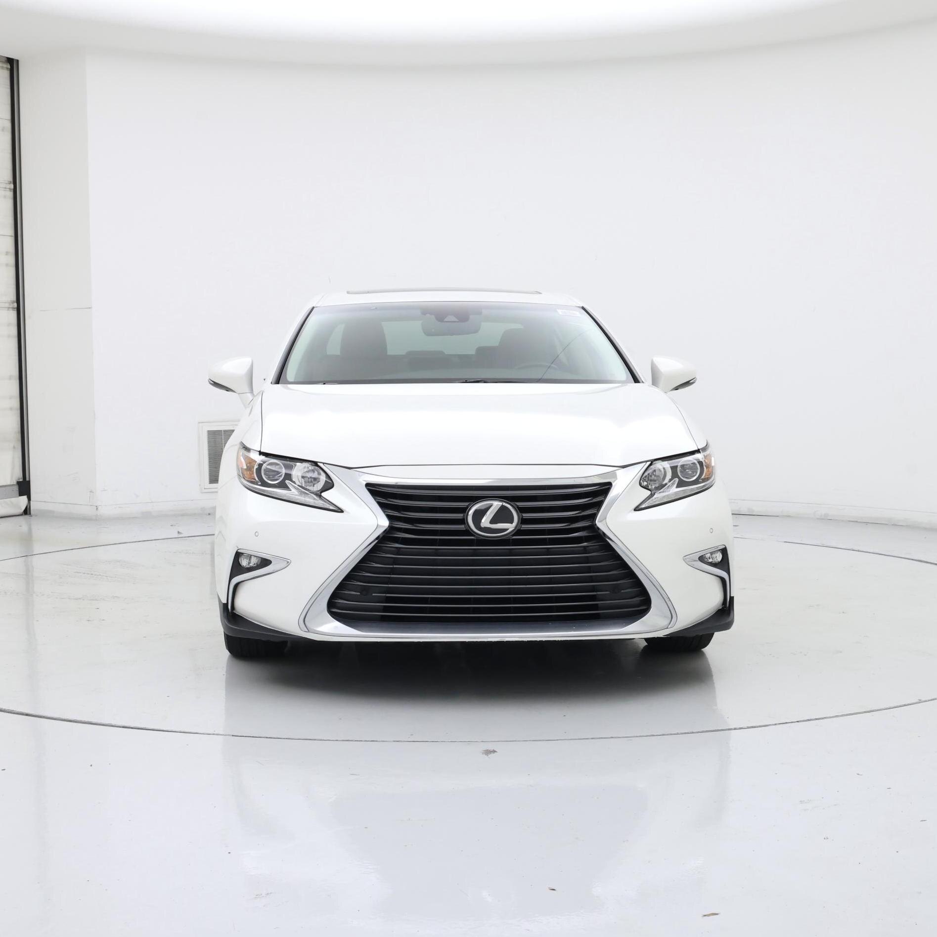 Thumbnail: 2018 Lexus ES - 5