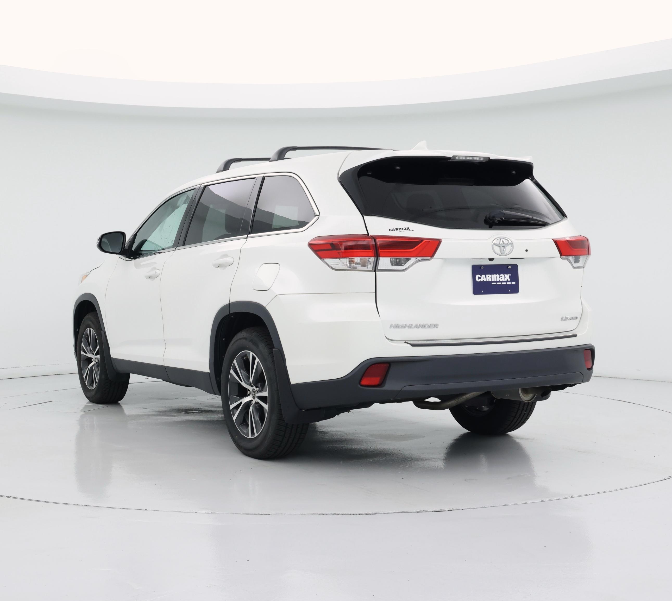 Thumbnail: 2019 Toyota Highlander - 2