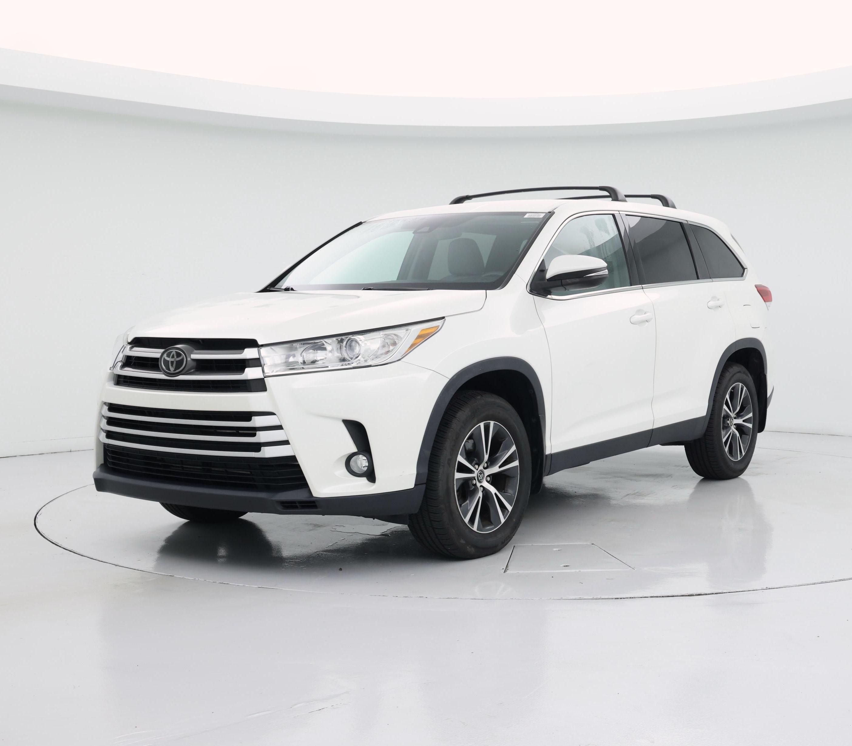 Thumbnail: 2019 Toyota Highlander - 4
