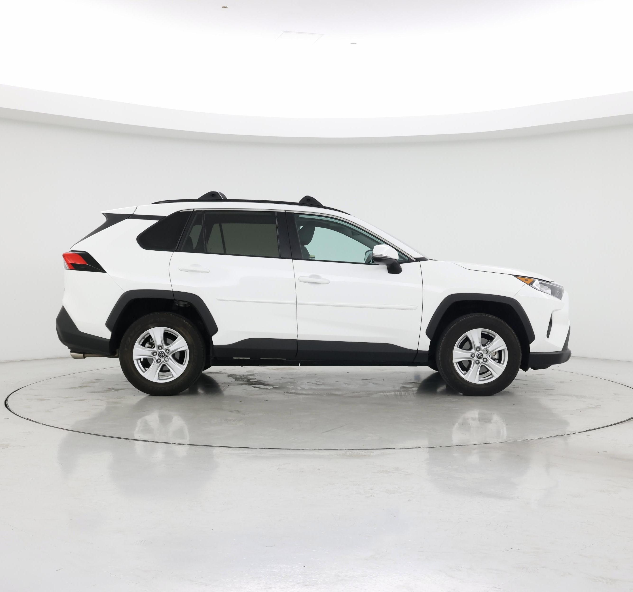 Thumbnail: 2019 Toyota RAV4 - 7
