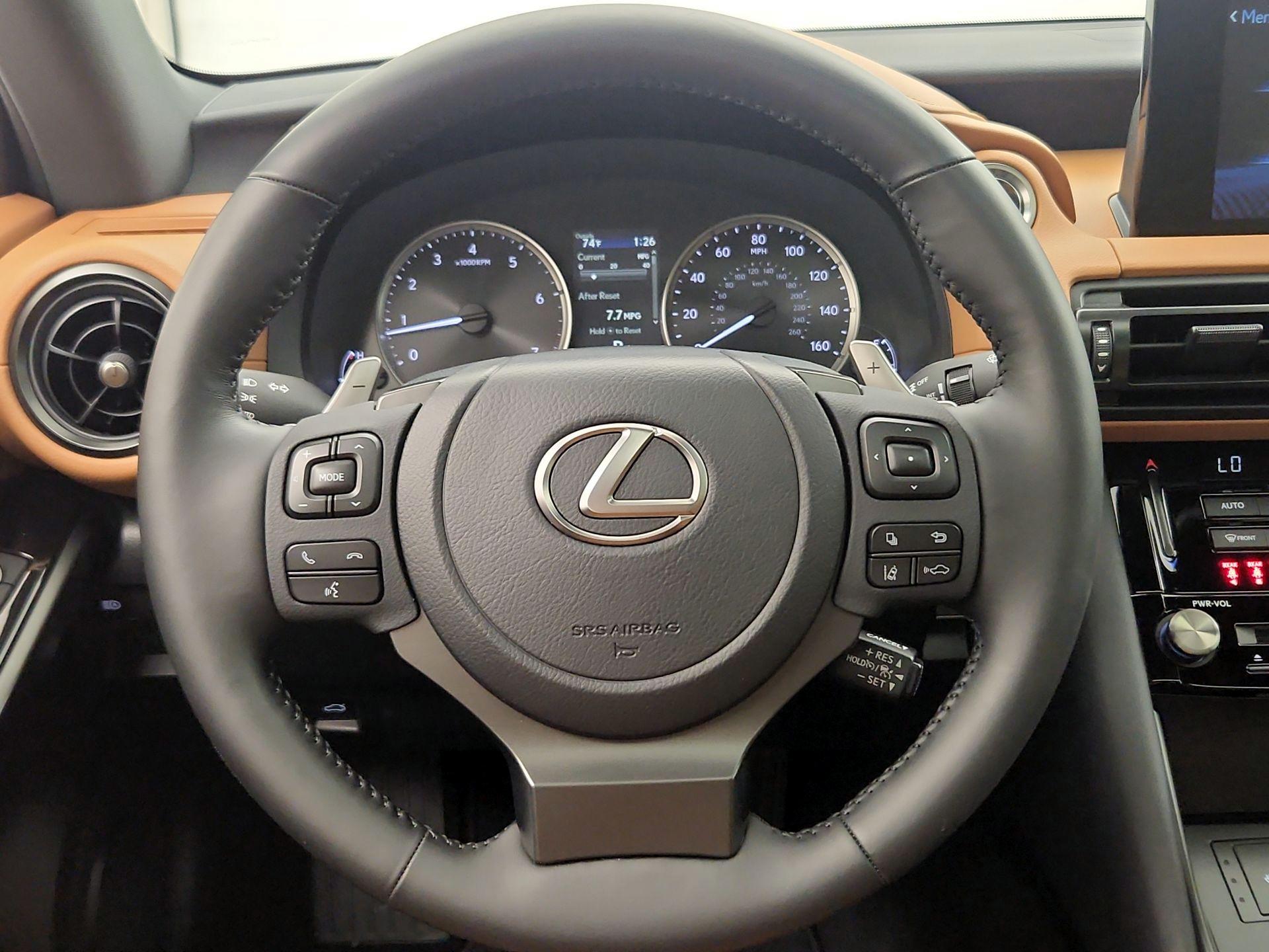 Thumbnail: 2025 Lexus IS - 10