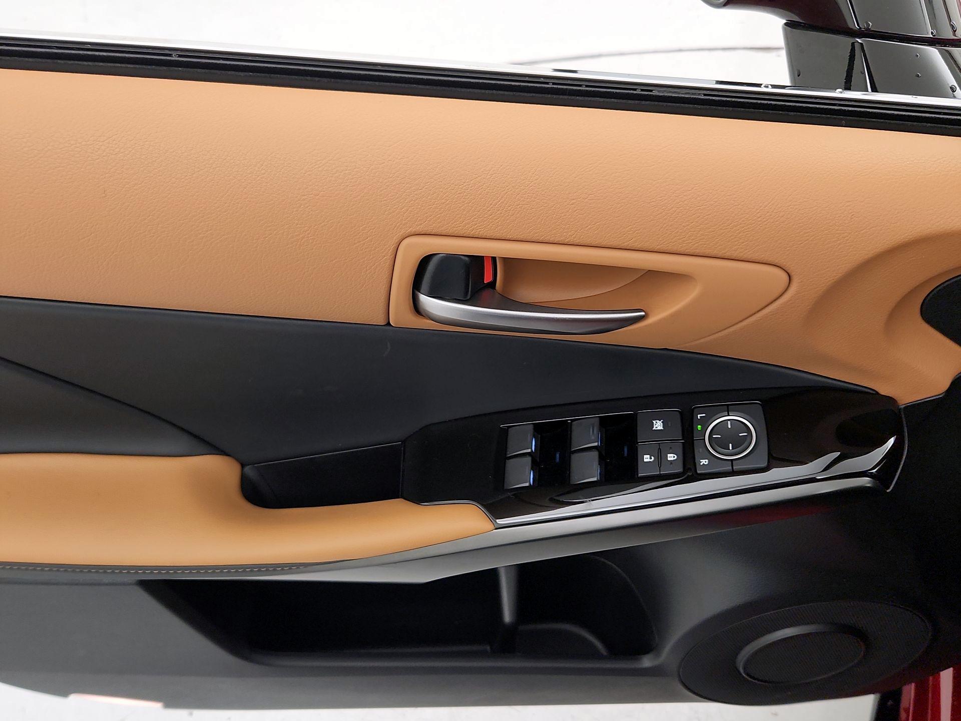 Thumbnail: 2025 Lexus IS - 12