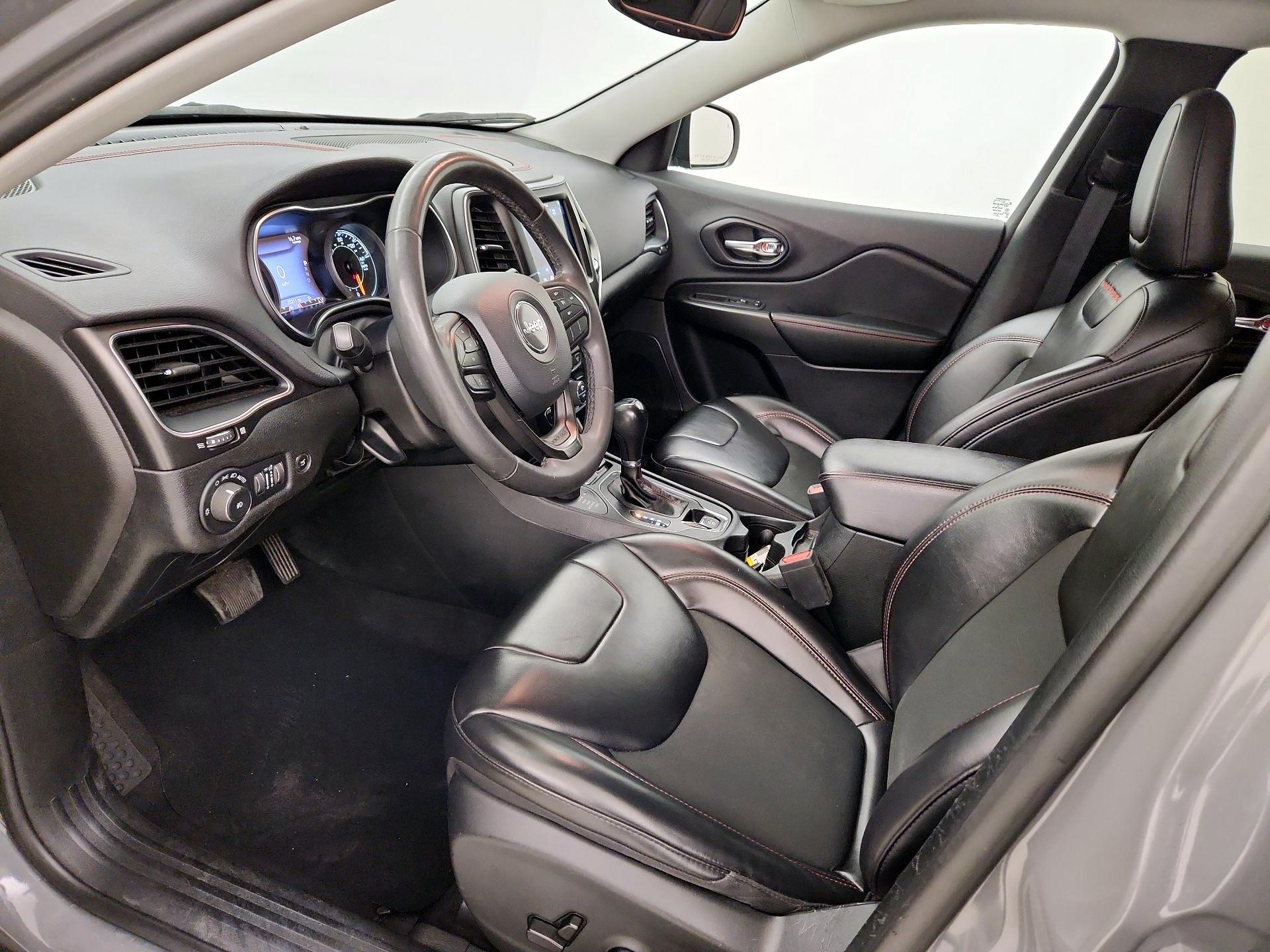 Thumbnail: 2022 Jeep Cherokee - 11