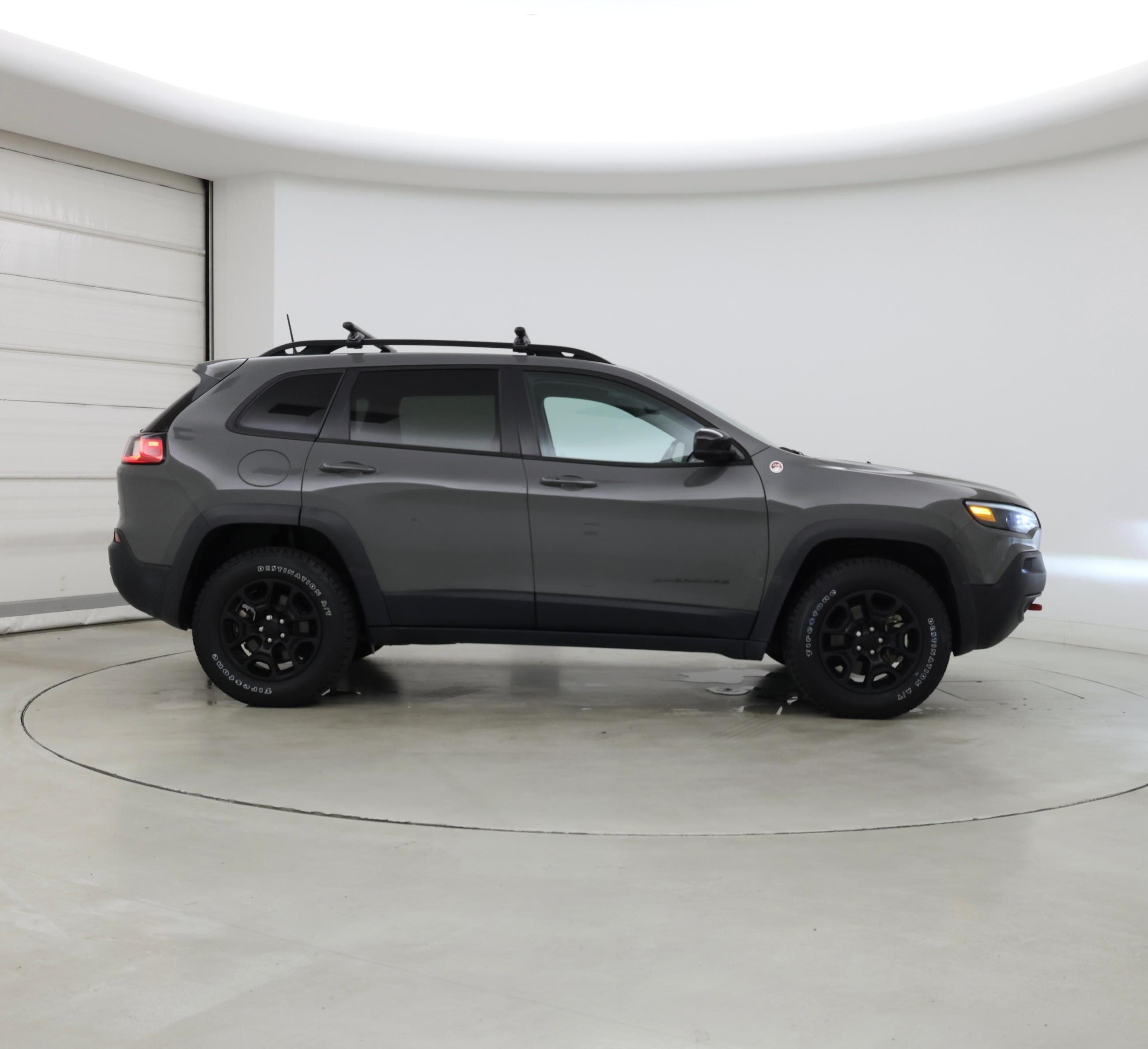Thumbnail: 2022 Jeep Cherokee - 7