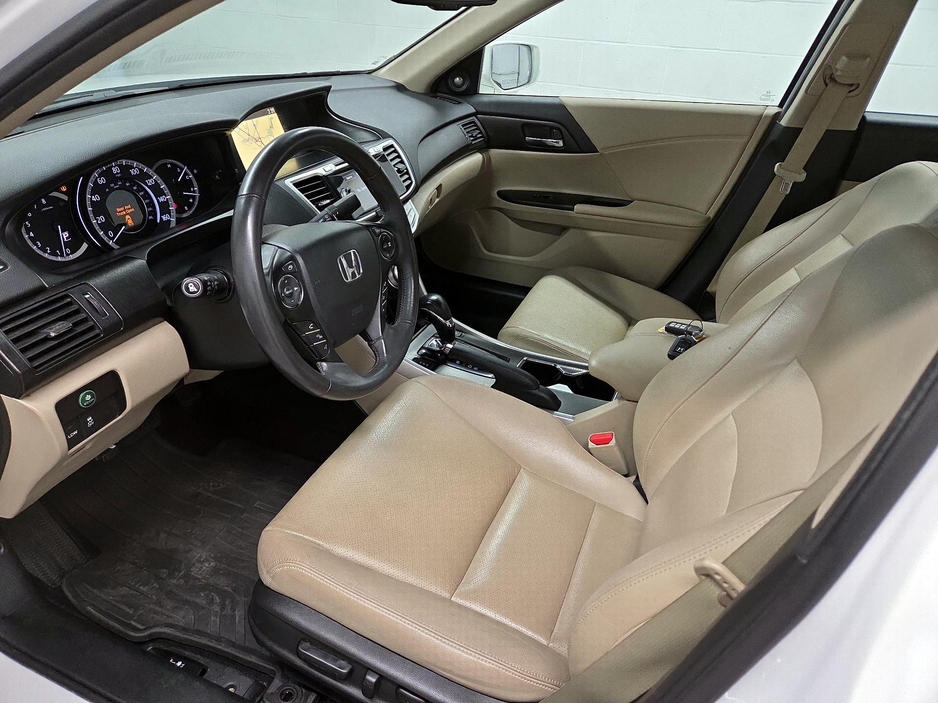 Thumbnail: 2015 Honda Accord - 11
