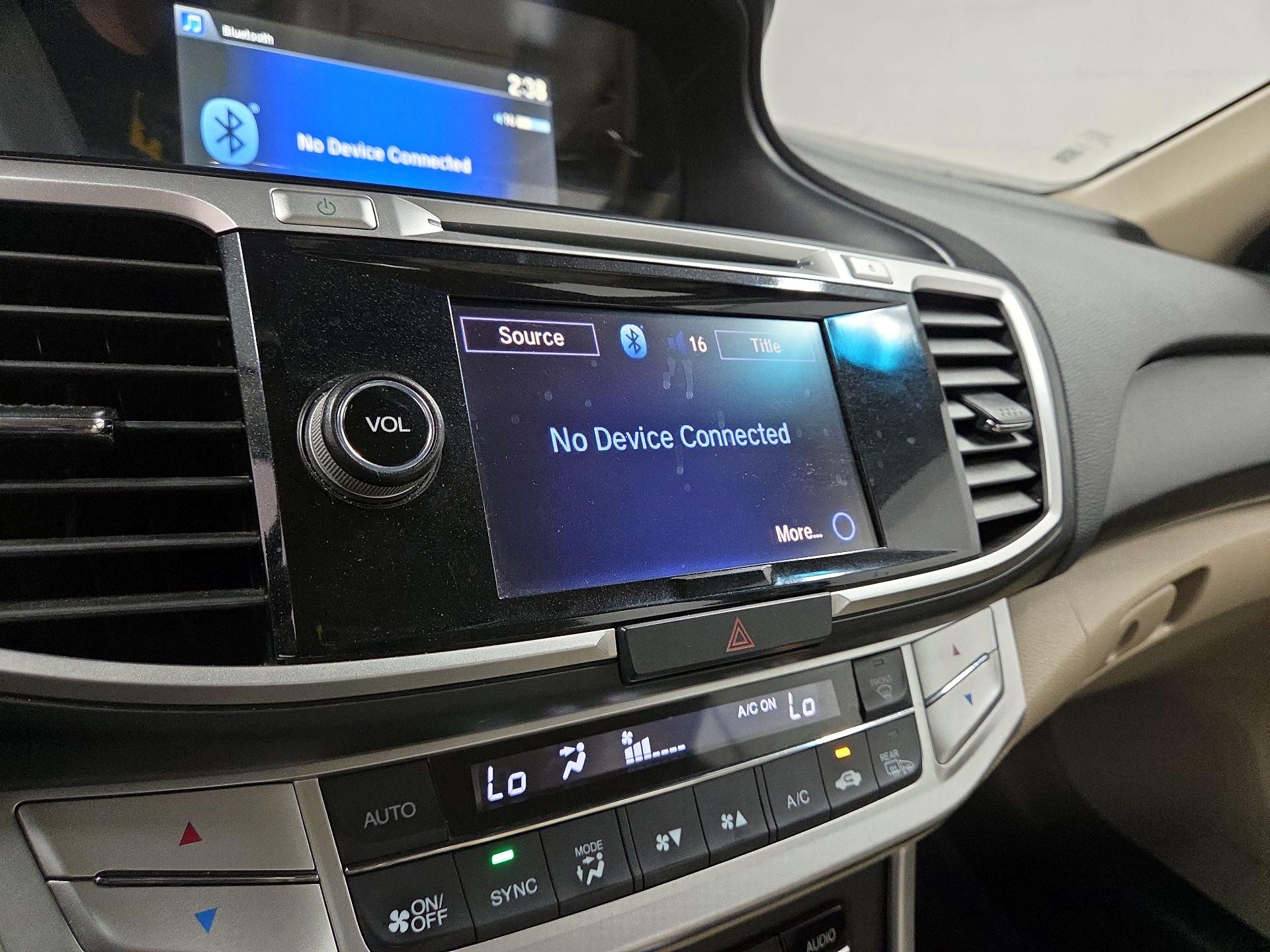 Thumbnail: 2015 Honda Accord - 15