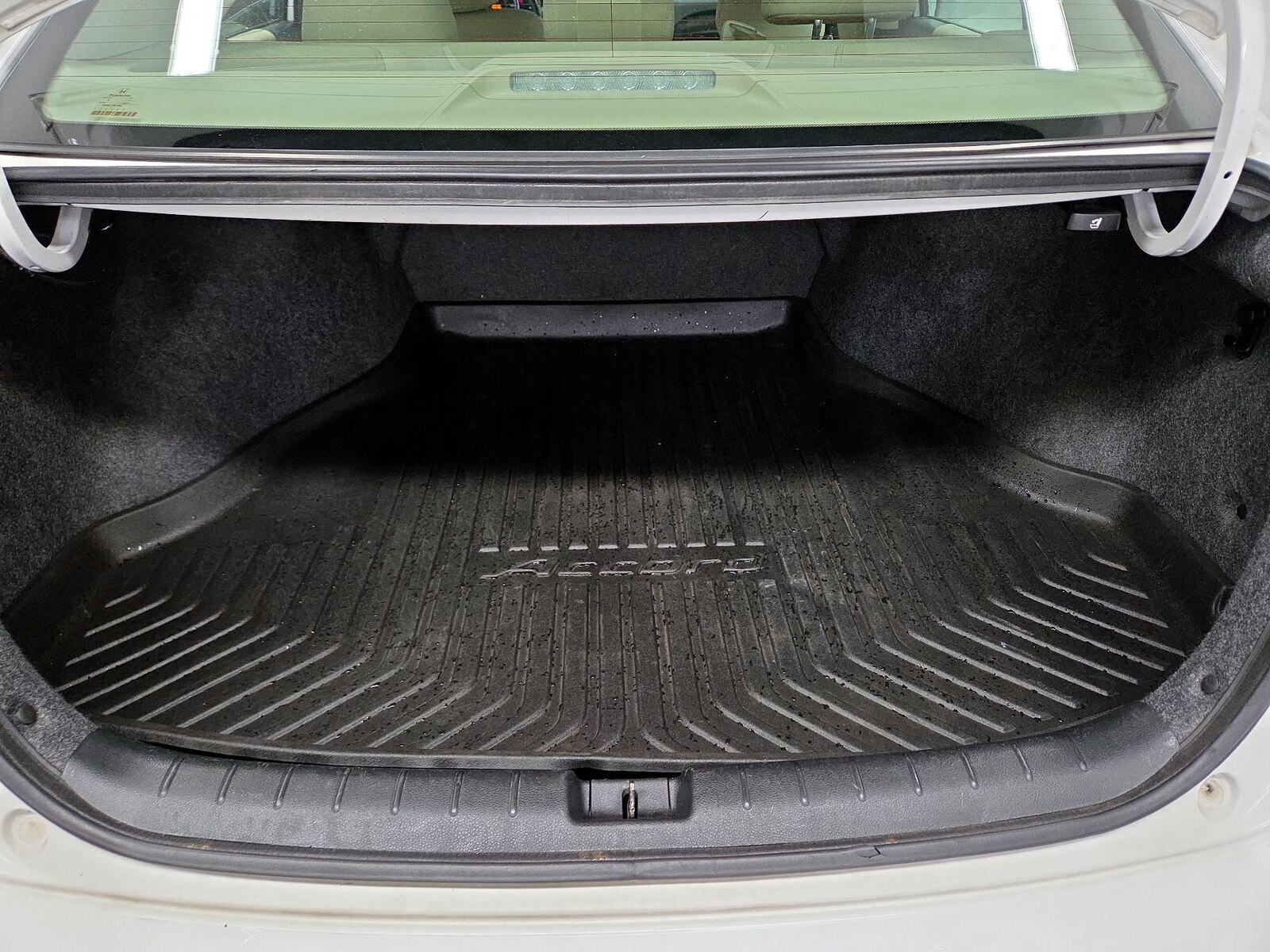 2015 Honda Accord Touring - Photo 21