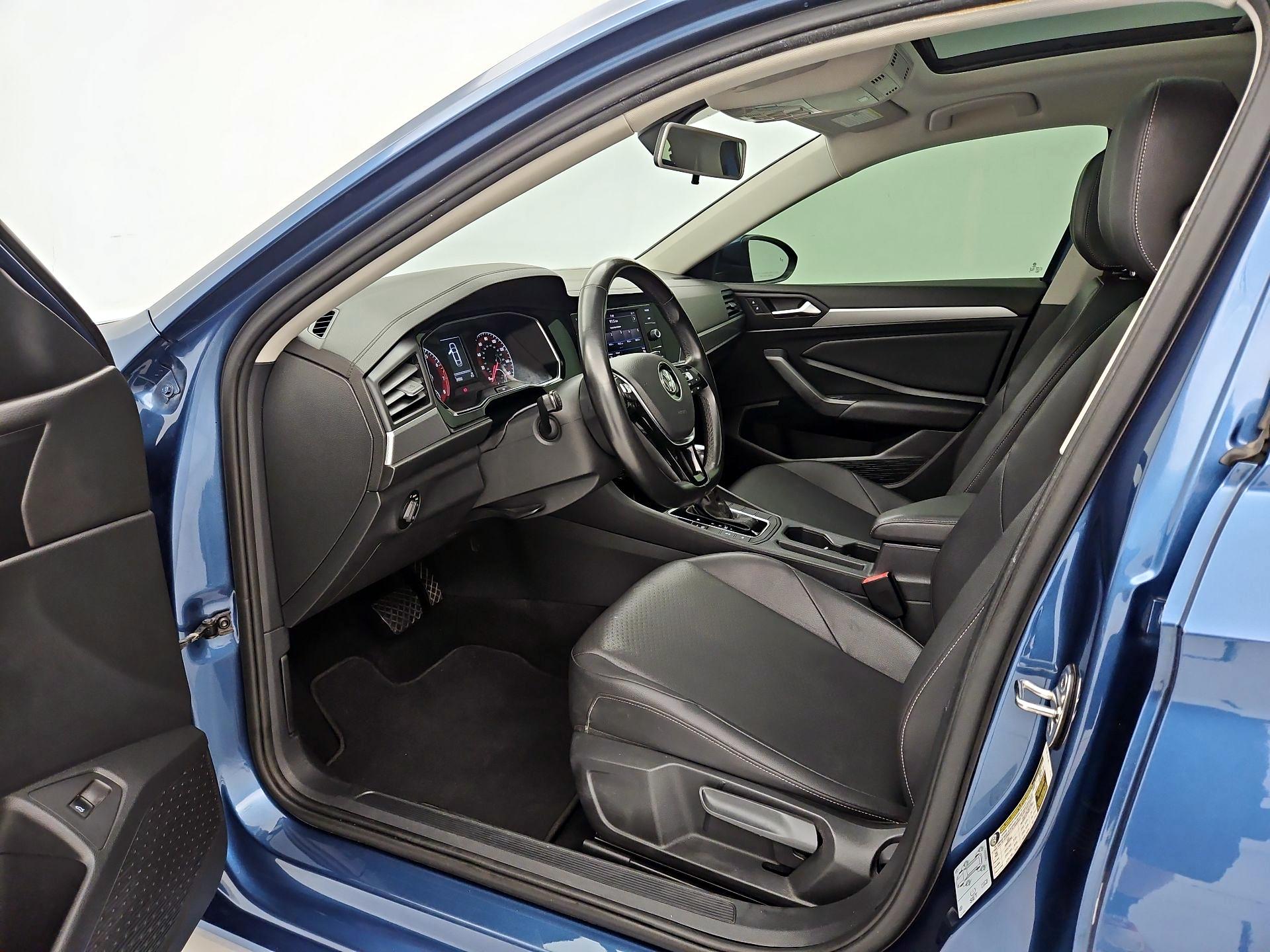 Thumbnail: 2019 Volkswagen Jetta - 11