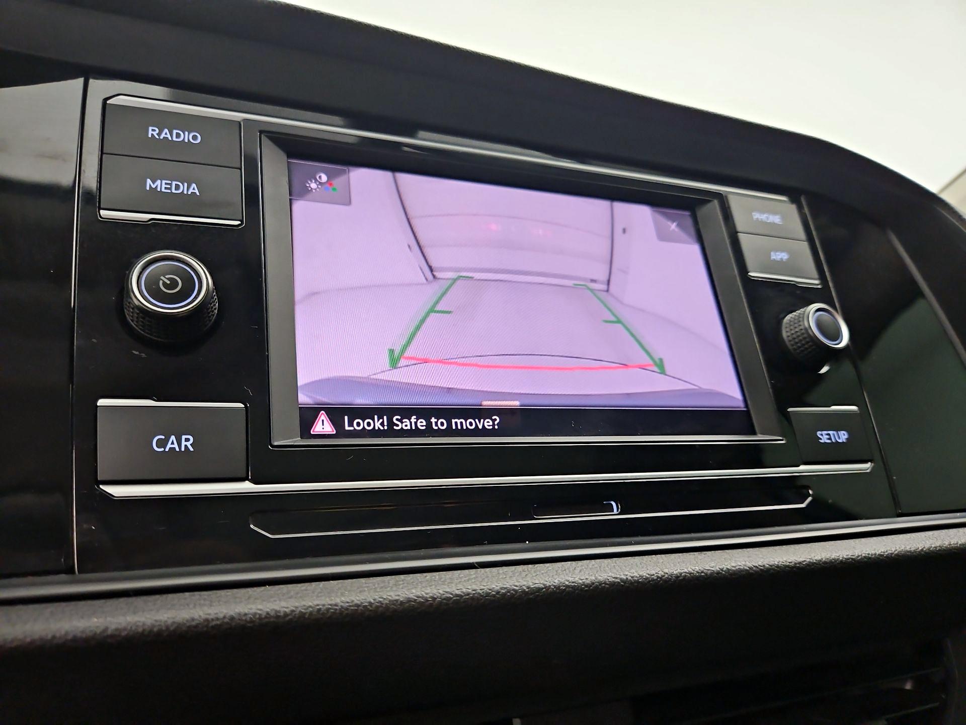 Thumbnail: 2019 Volkswagen Jetta - 14