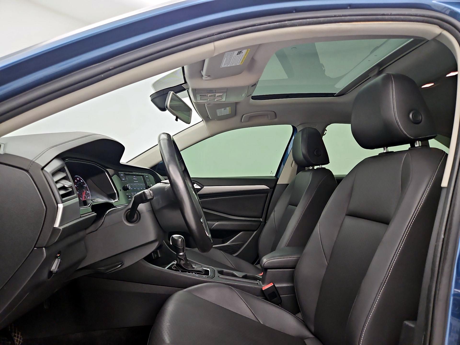 Thumbnail: 2019 Volkswagen Jetta - 19
