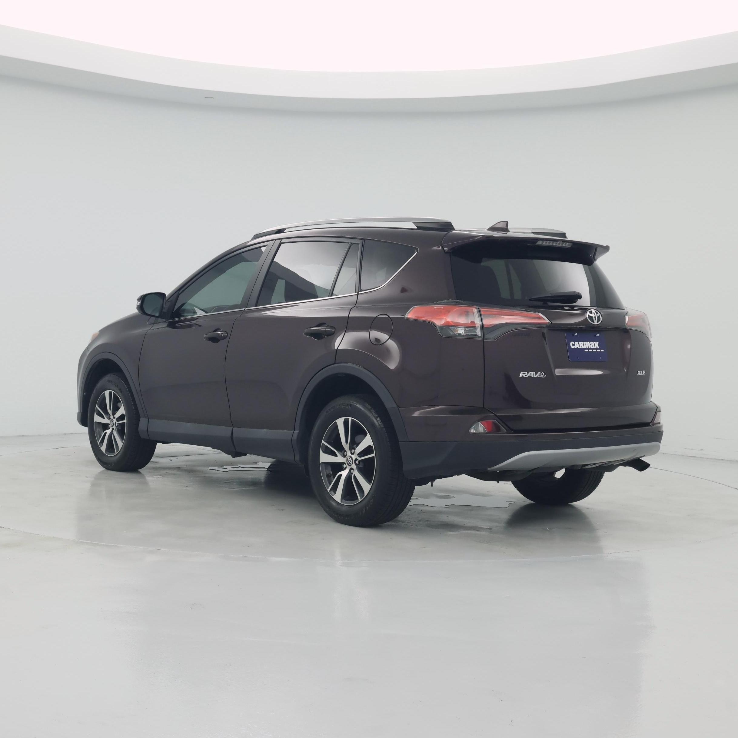 Thumbnail: 2018 Toyota RAV4 - 2