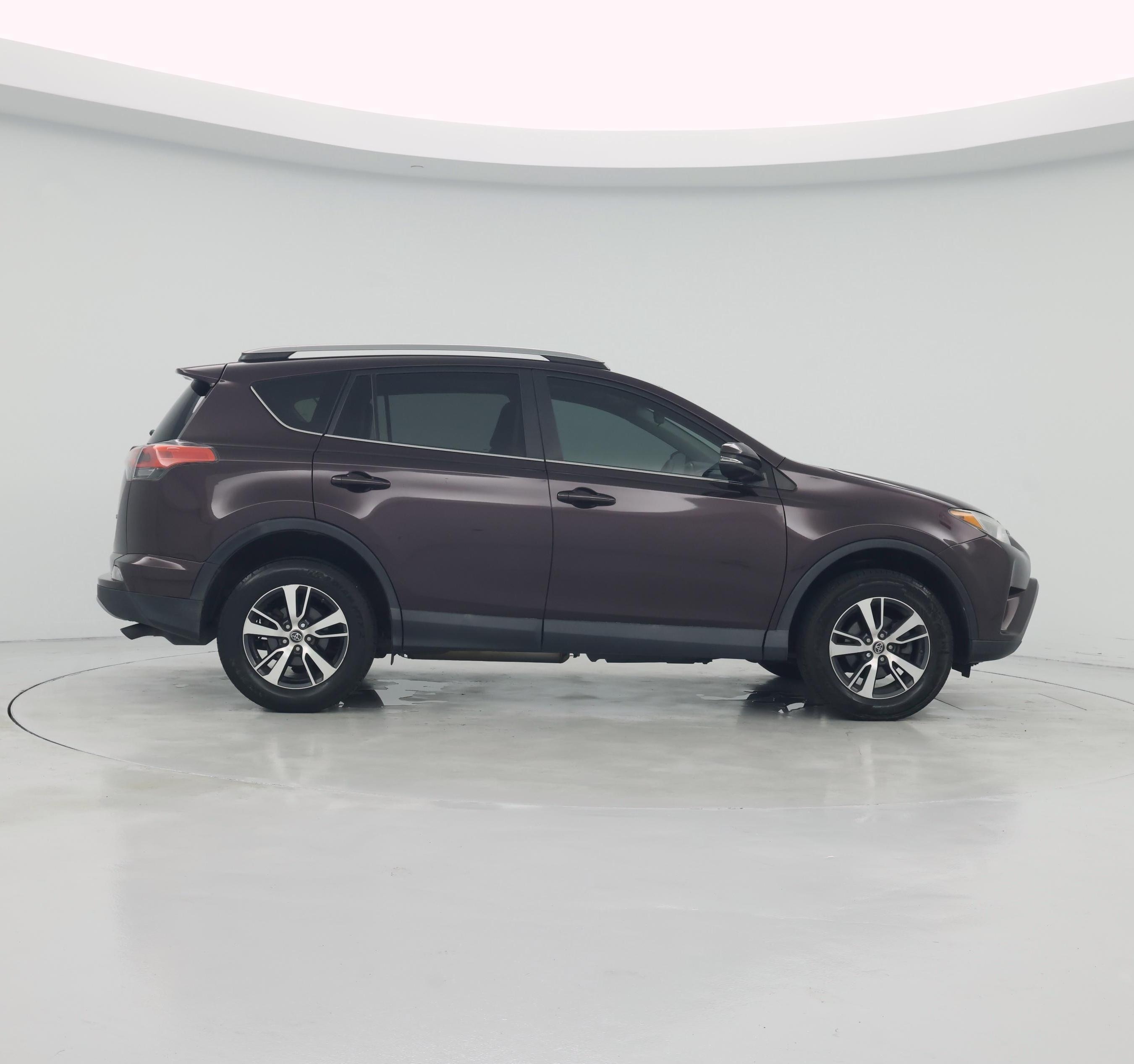 Thumbnail: 2018 Toyota RAV4 - 7