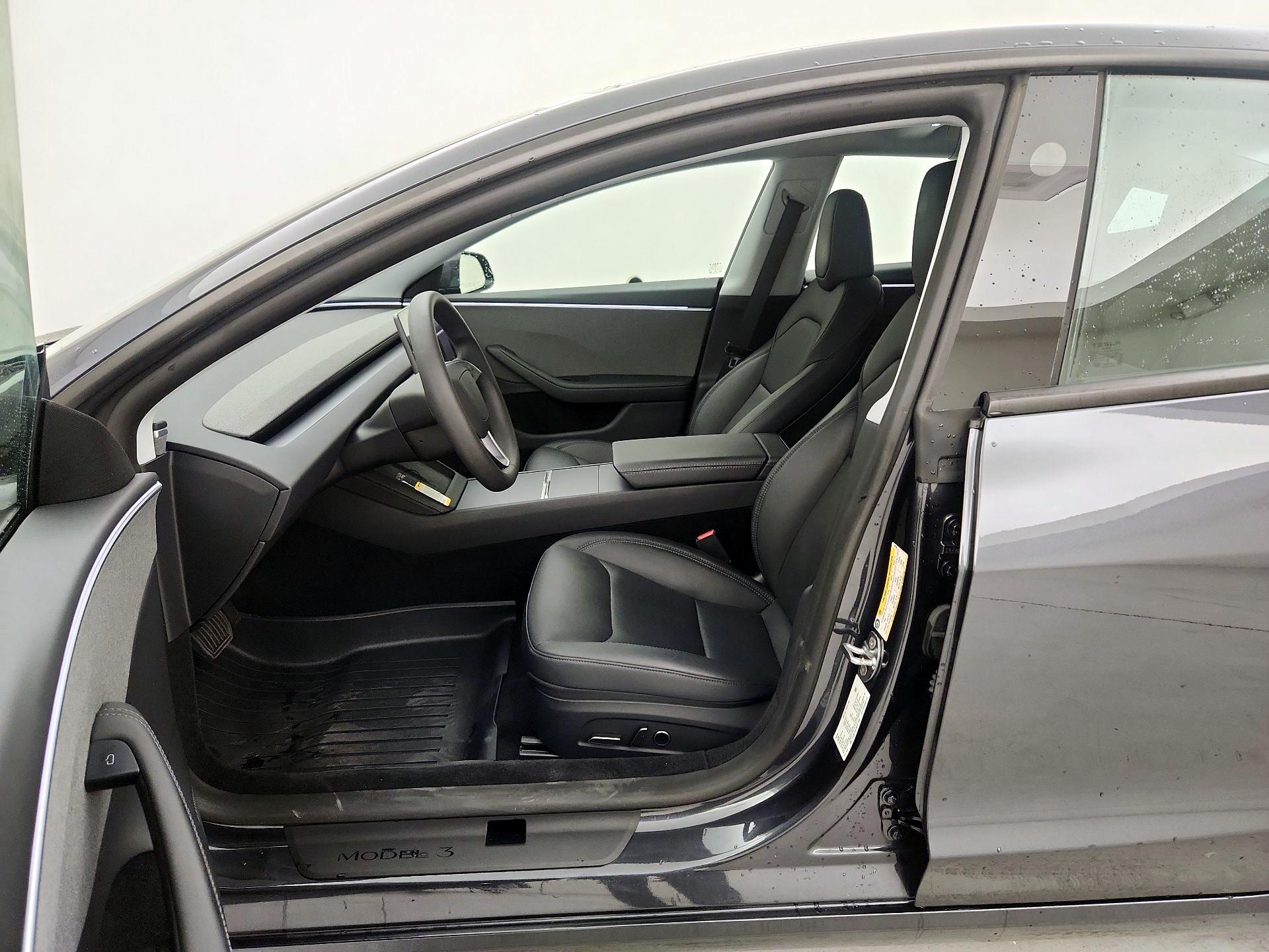 Thumbnail: 2025 Tesla Model 3 - 11