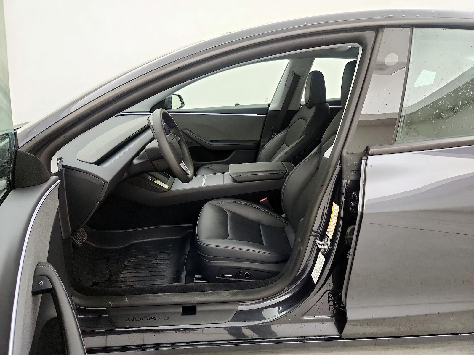 2025 Tesla Model 3 Long Range - Photo 12