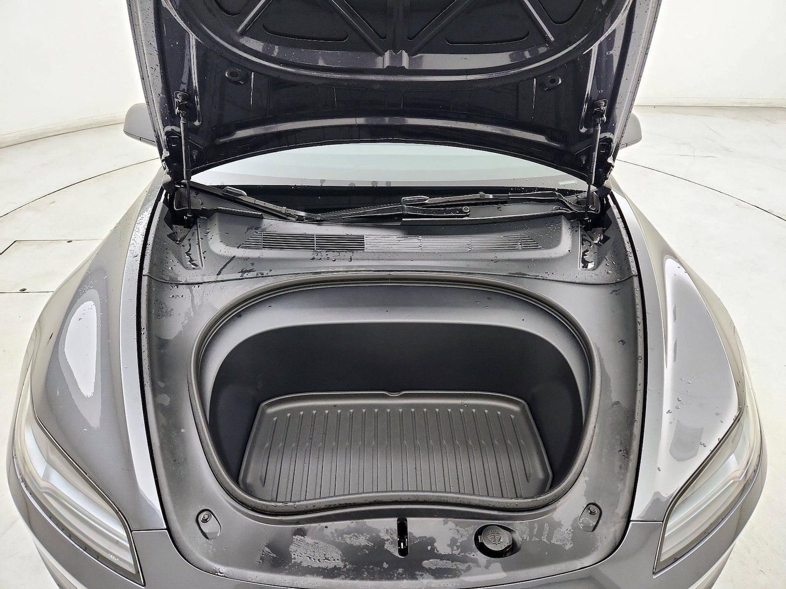 2025 Tesla Model 3 Long Range - Photo 23