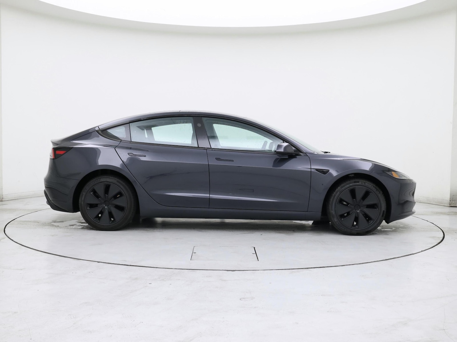 2025 Tesla Model 3 Long Range - Photo 8