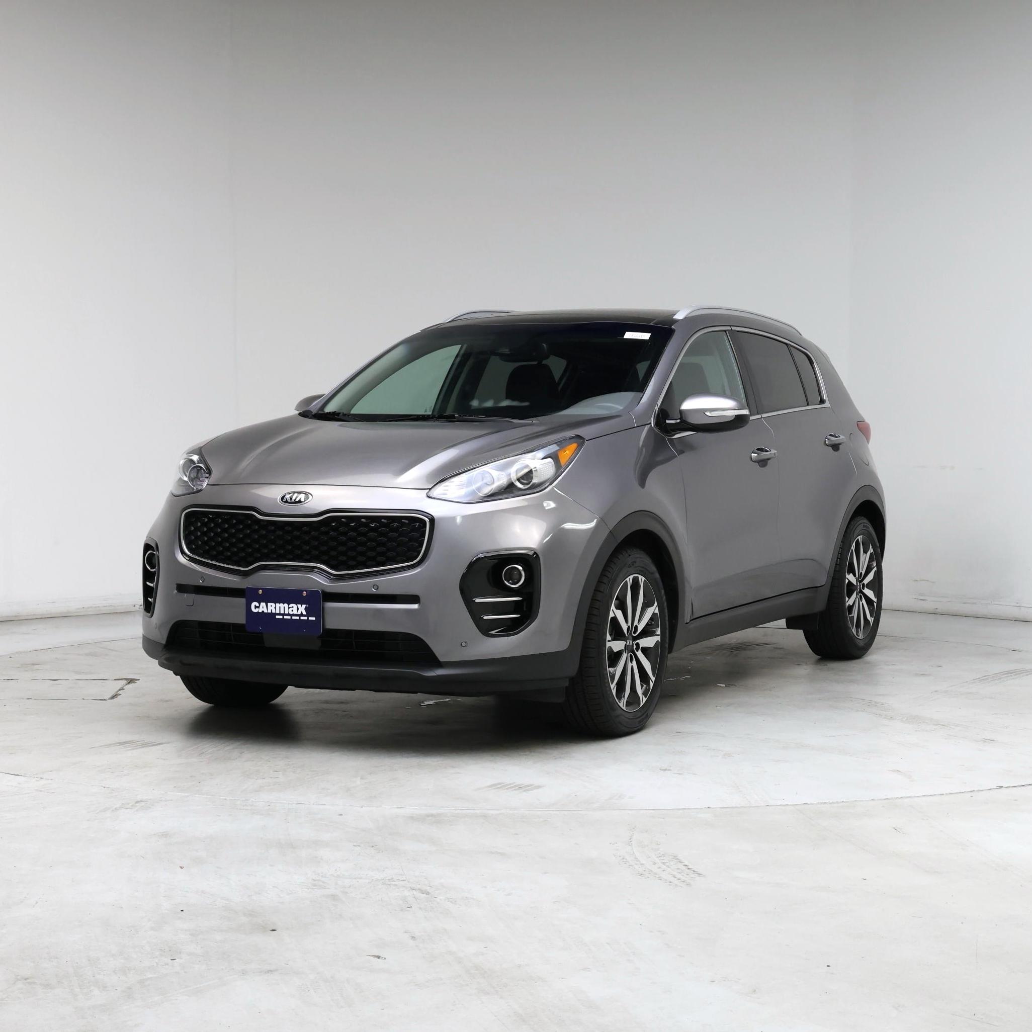 Thumbnail: 2017 Kia Sportage - 4