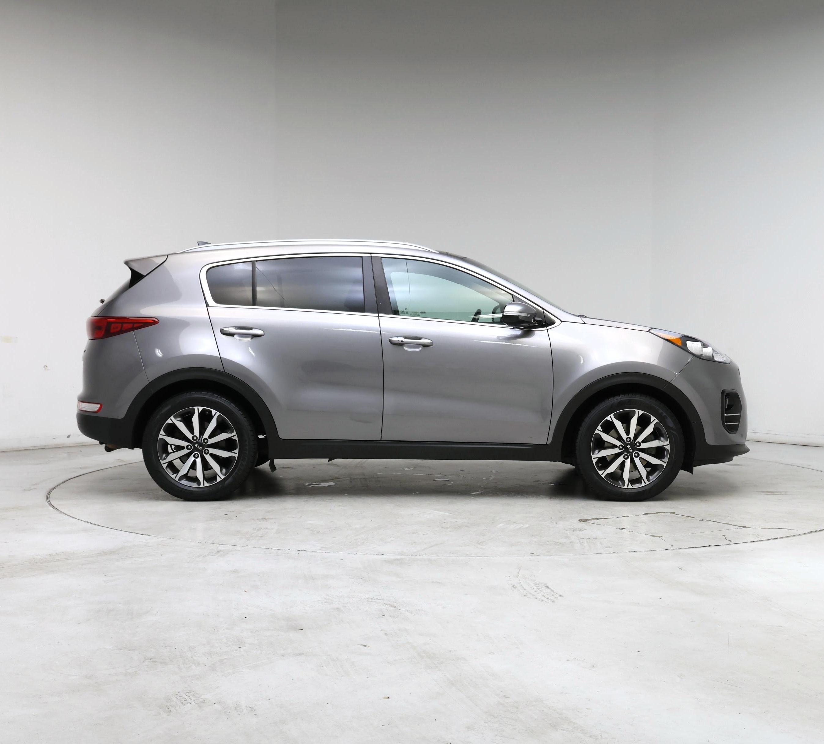 Thumbnail: 2017 Kia Sportage - 7