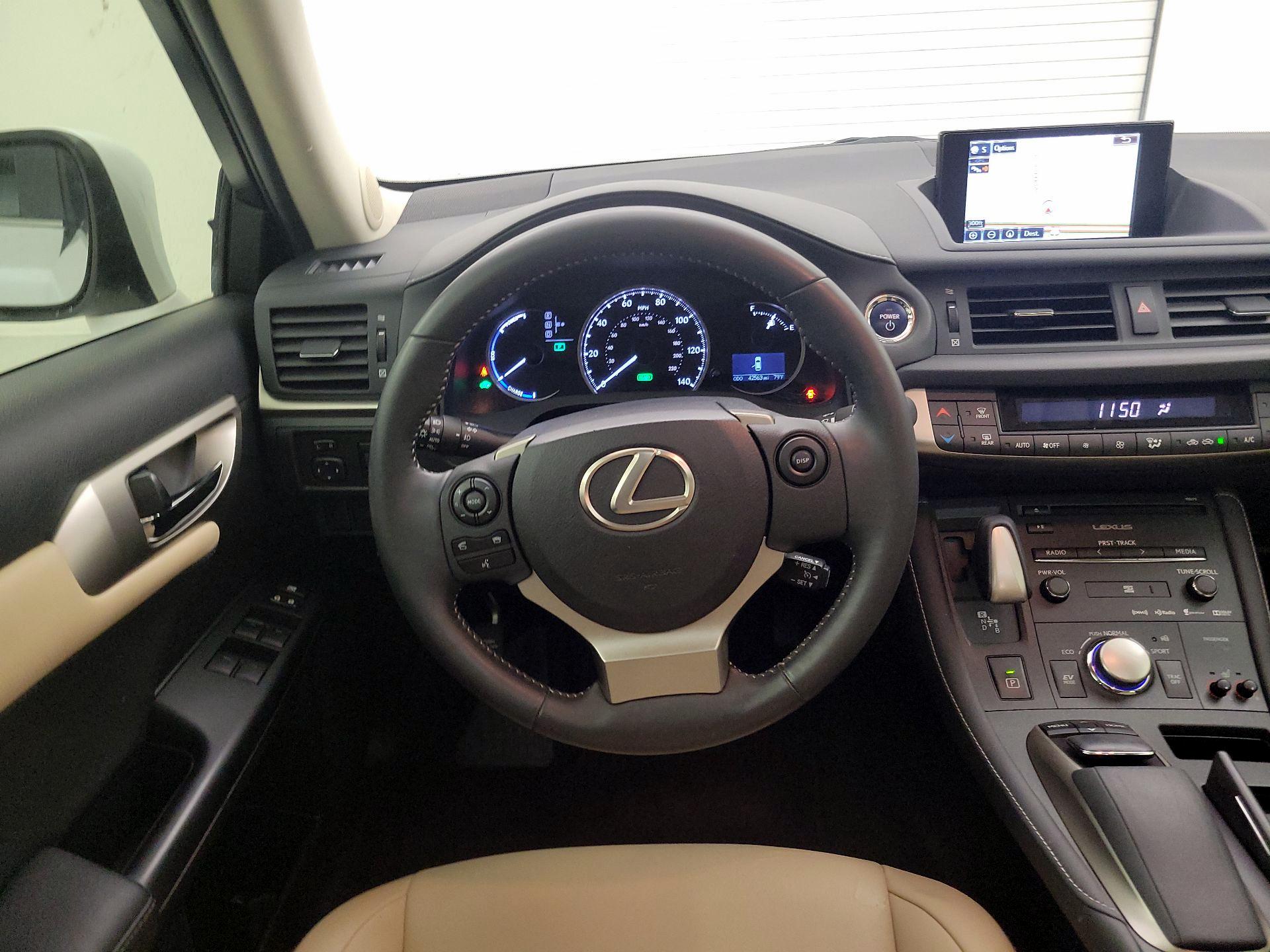 Thumbnail: 2014 Lexus CT - 10