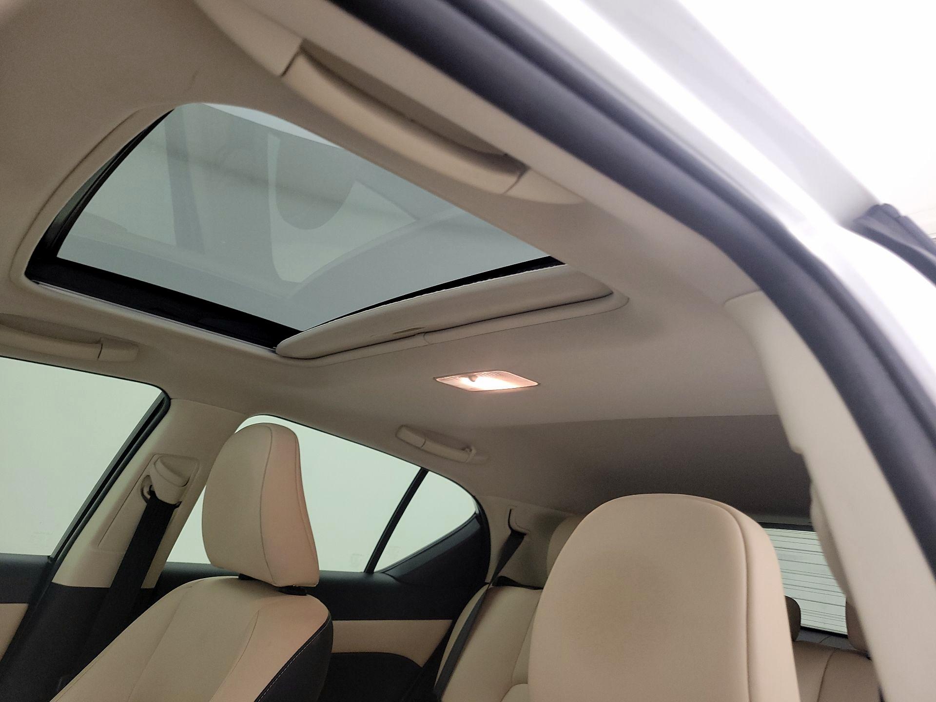 Thumbnail: 2014 Lexus CT - 20