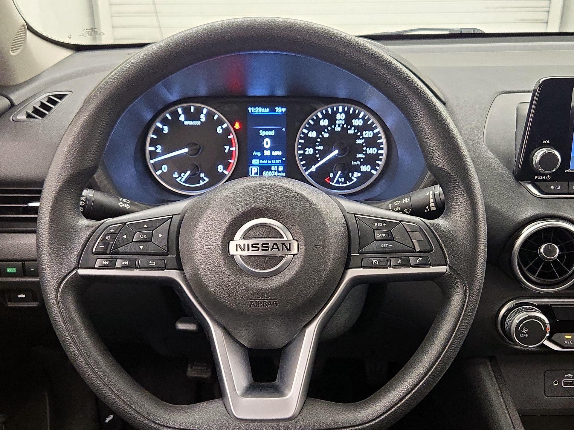Thumbnail: 2022 Nissan Sentra - 10