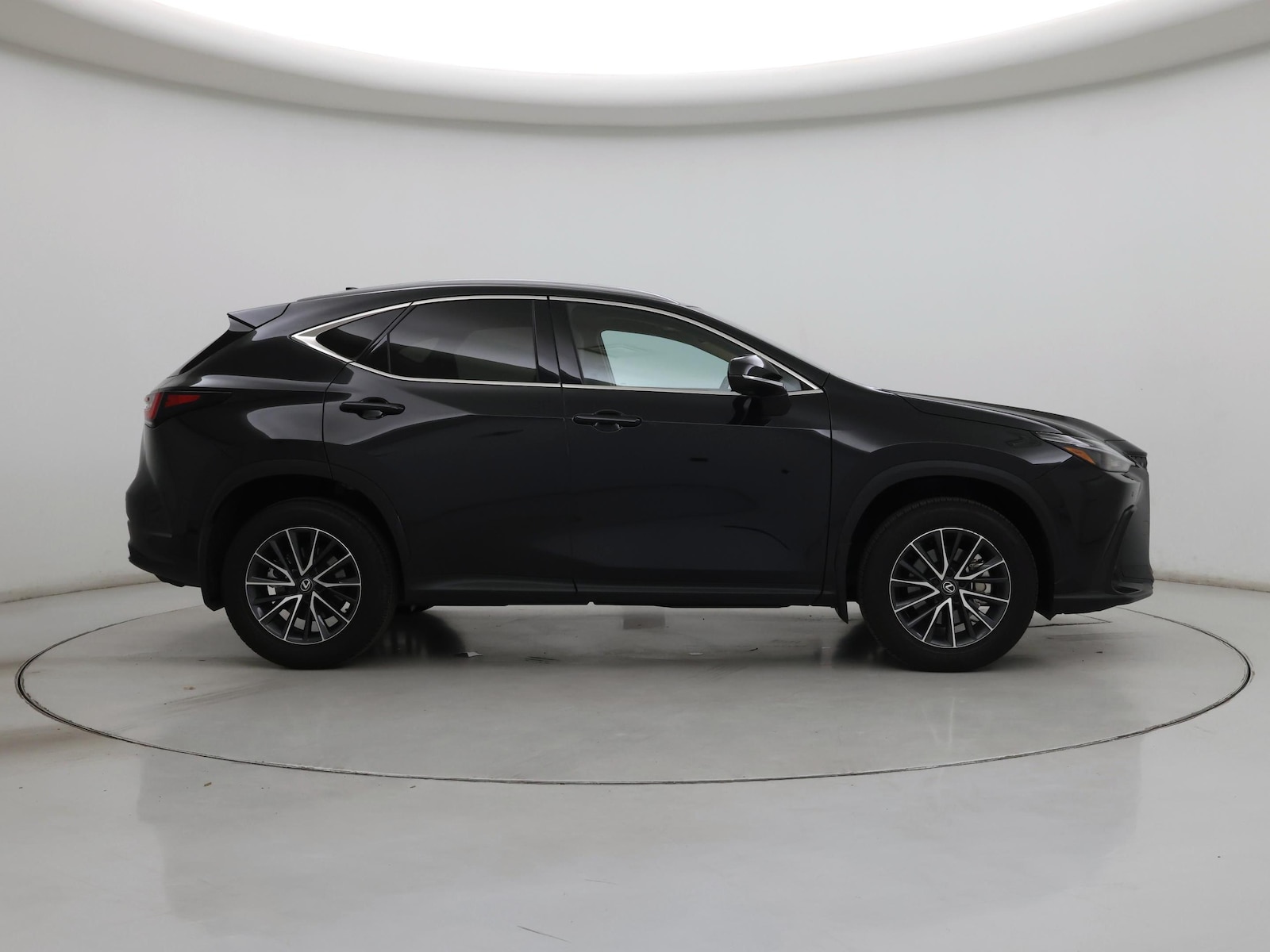 2025 Lexus NX 250 - Photo 8