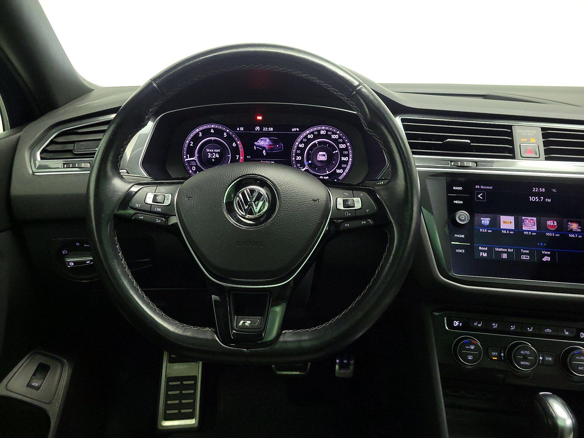 Thumbnail: 2018 Volkswagen Tiguan - 10