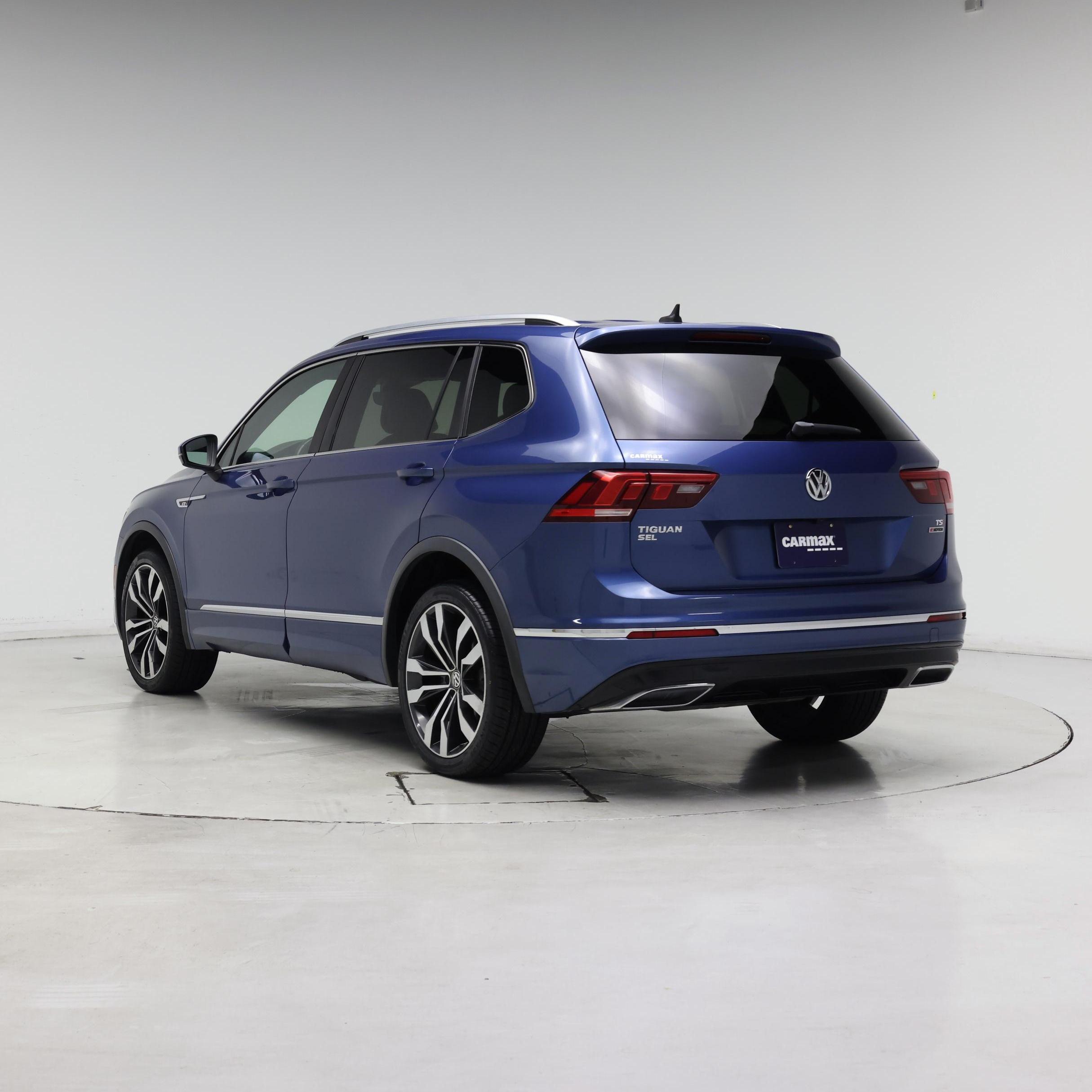 Thumbnail: 2018 Volkswagen Tiguan - 2