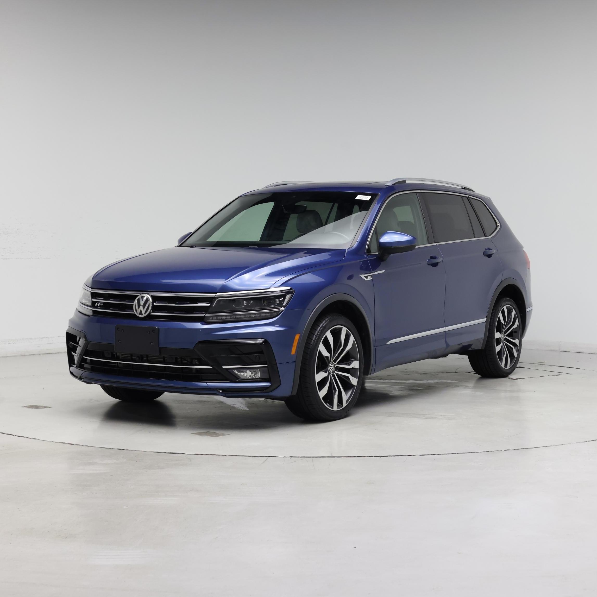 Thumbnail: 2018 Volkswagen Tiguan - 4