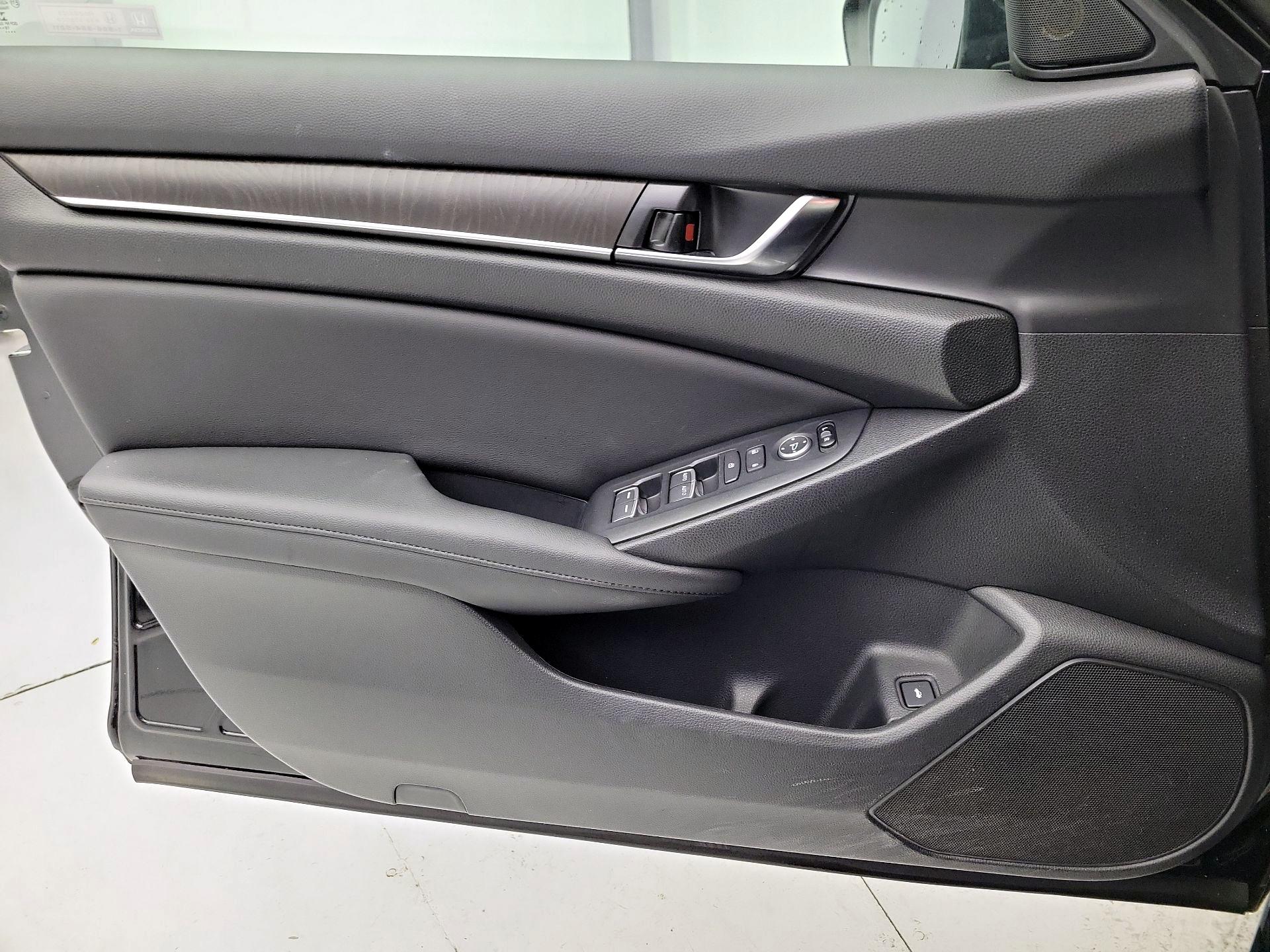 Thumbnail: 2020 Honda Accord - 12
