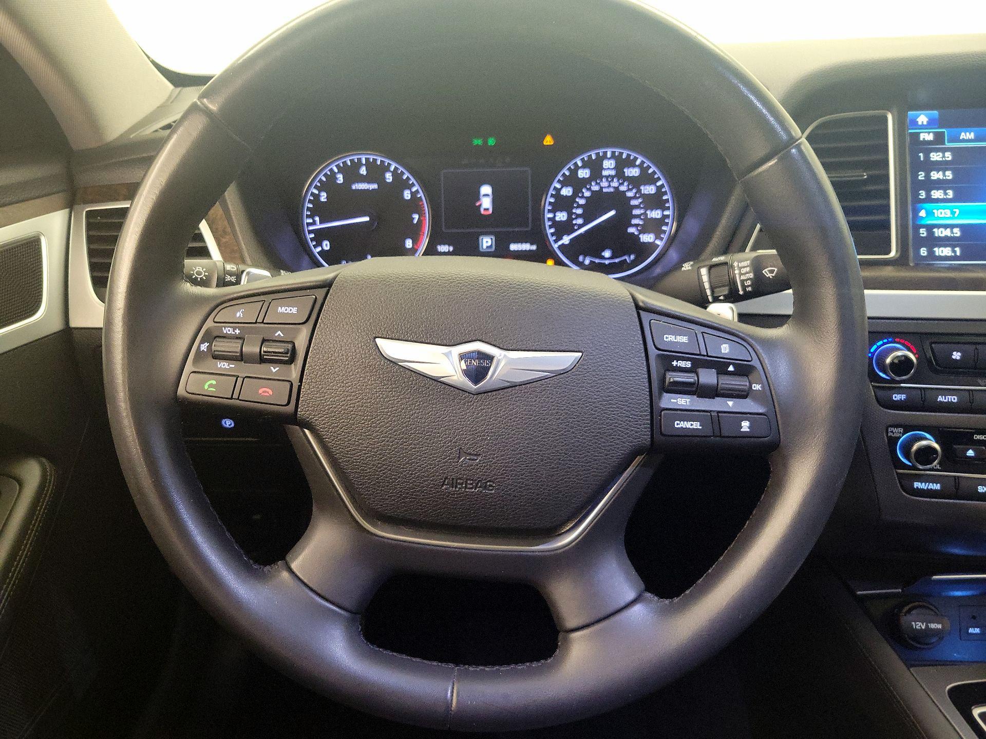 Thumbnail: 2015 Hyundai Genesis - 10