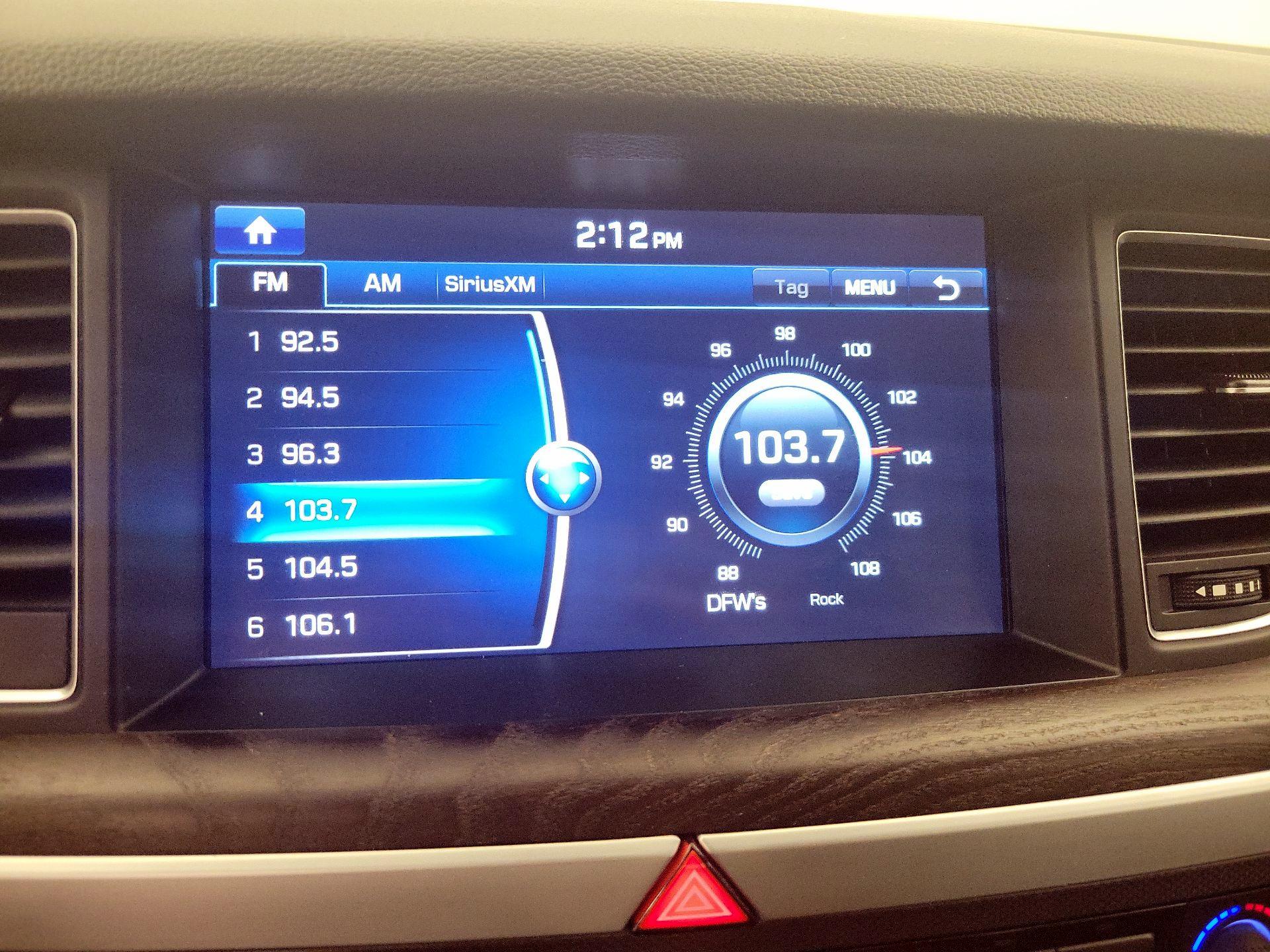 Thumbnail: 2015 Hyundai Genesis - 15