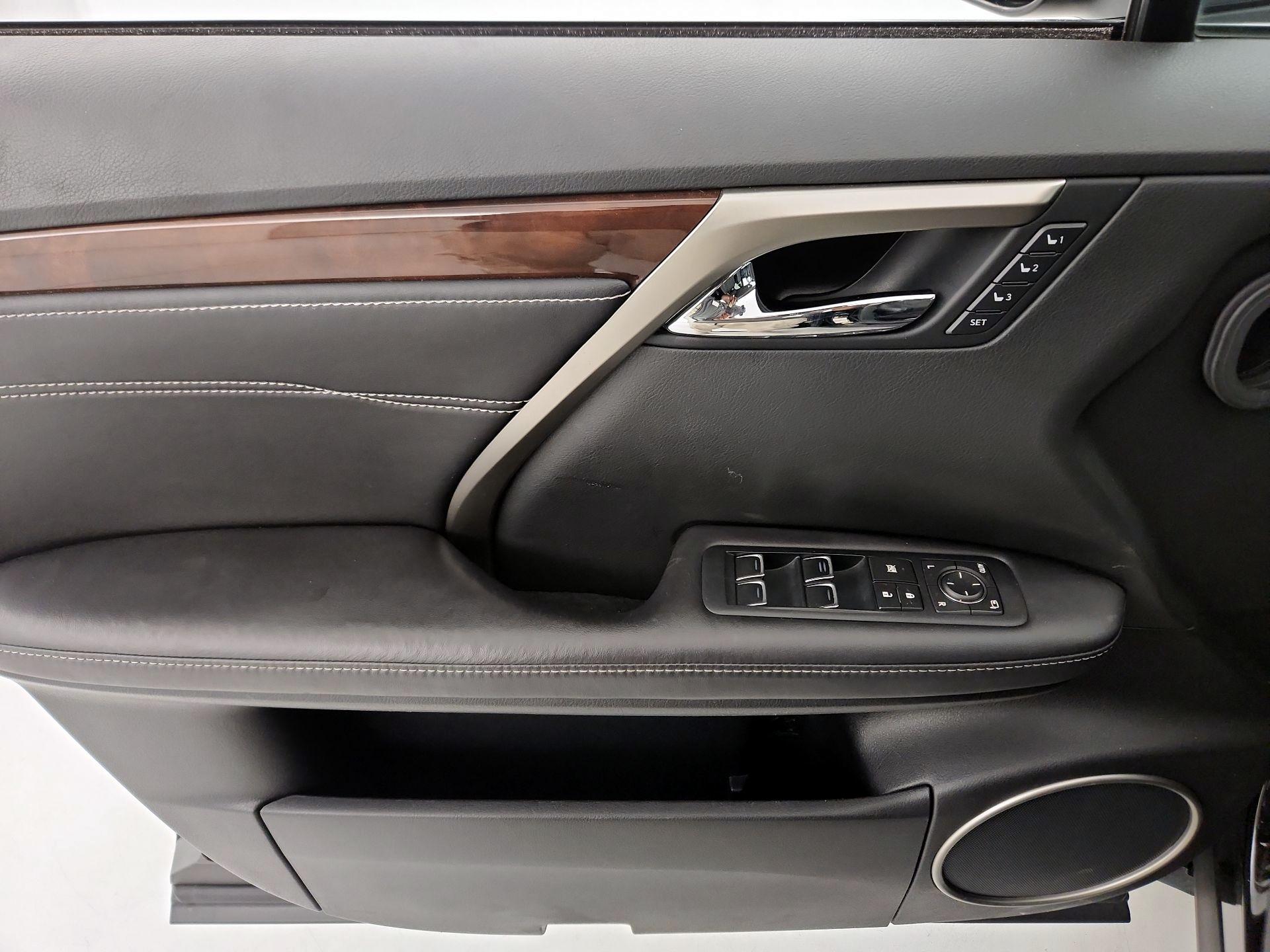 Thumbnail: 2016 Lexus RX - 12