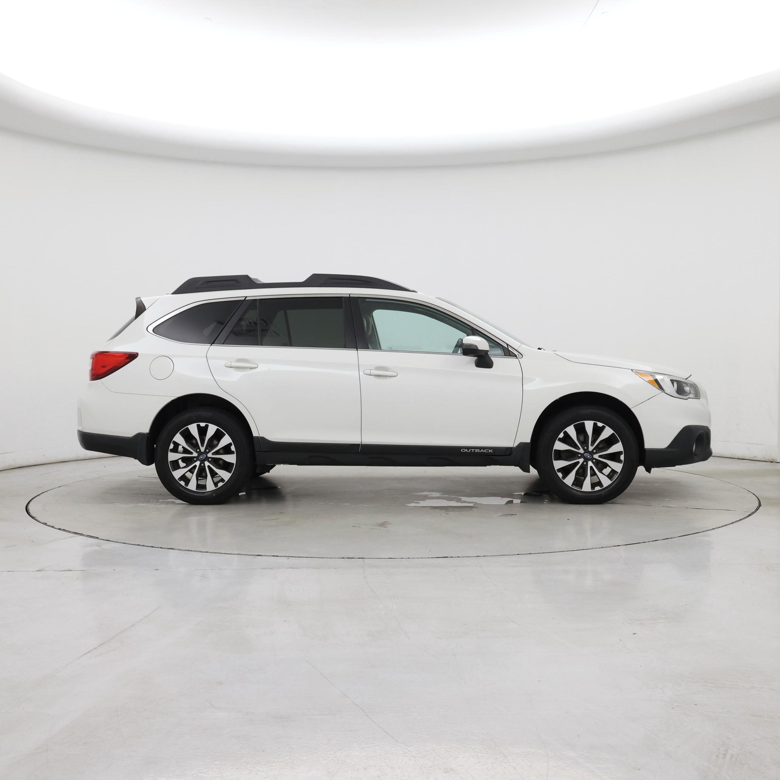 Thumbnail: 2015 Subaru Outback - 7