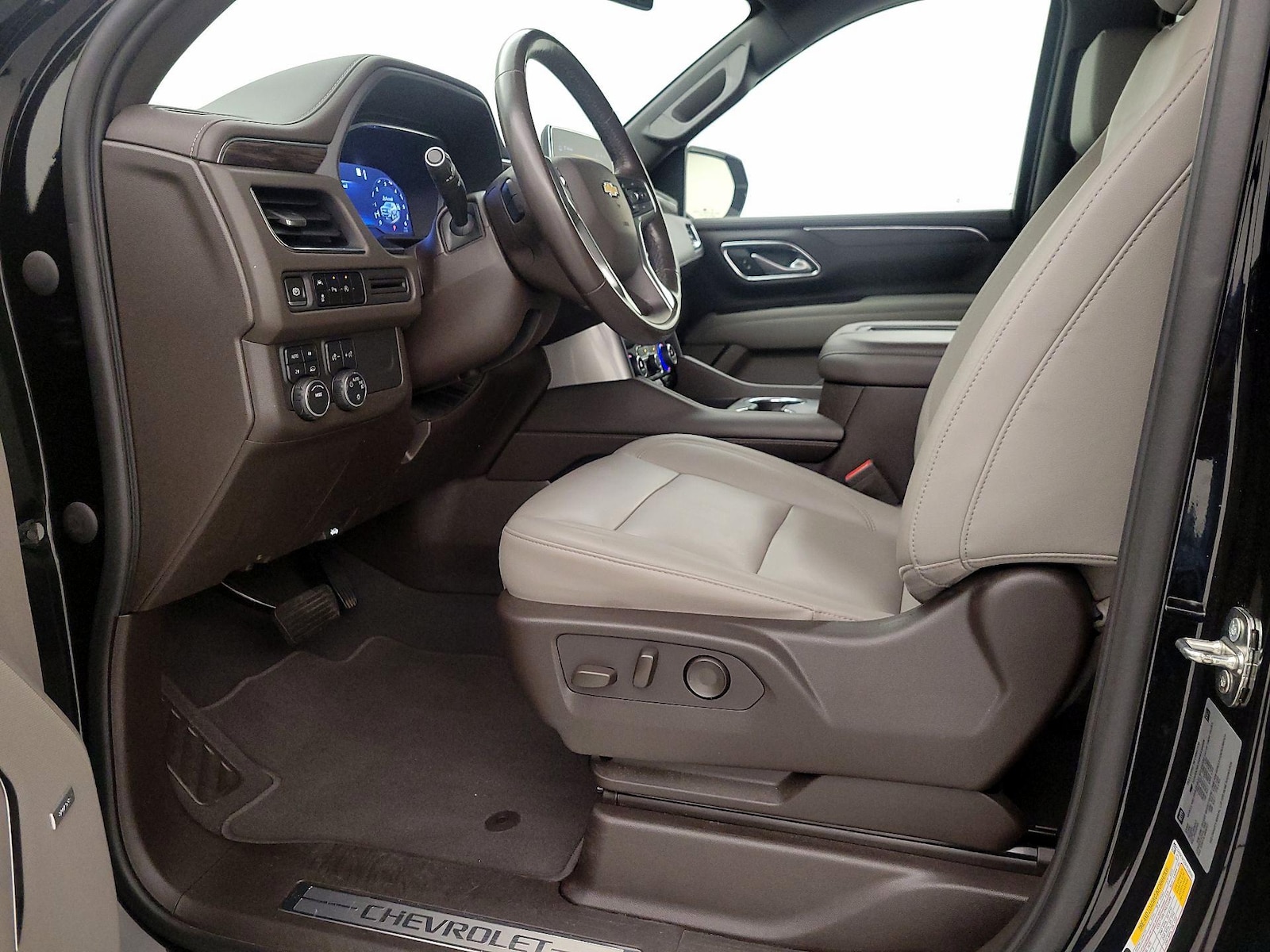 2023 Chevrolet Tahoe LT - Photo 12
