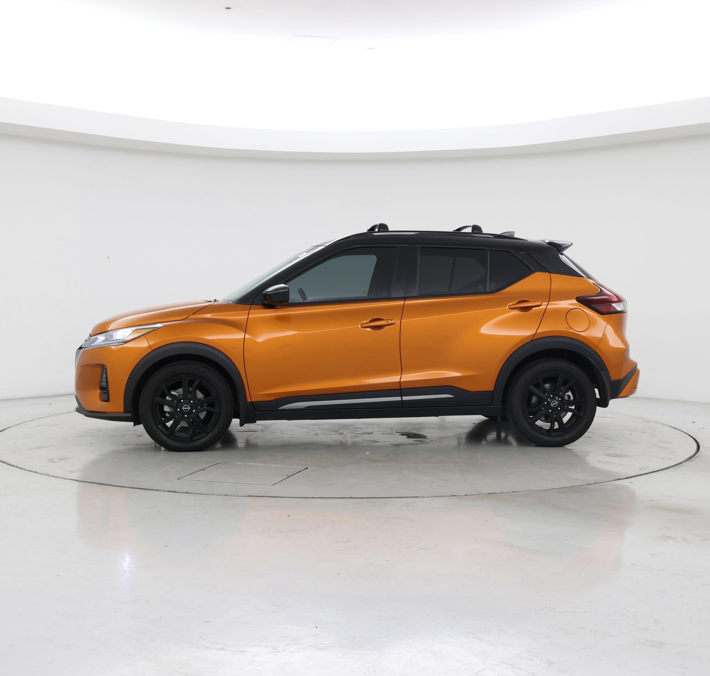 Thumbnail: 2022 Nissan Kicks - 3