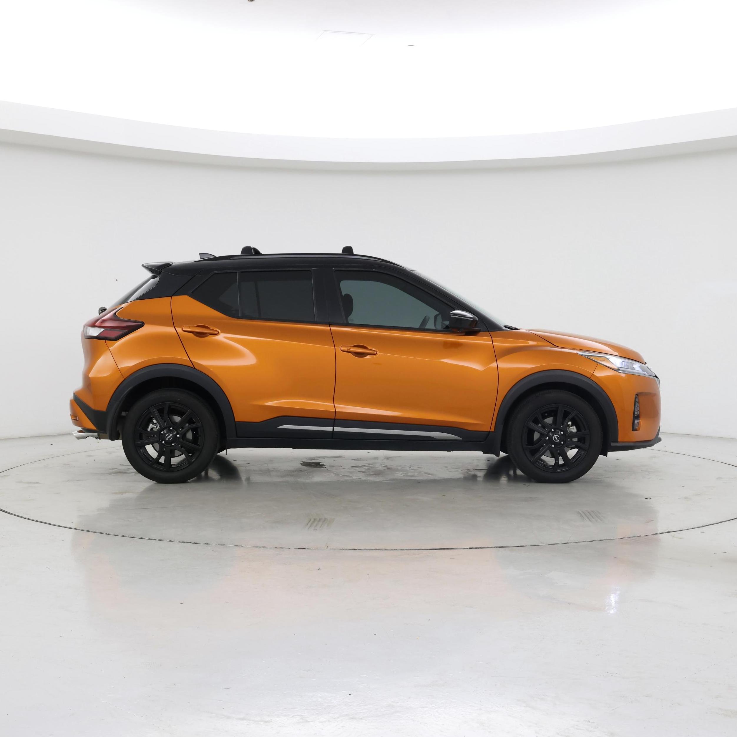 Thumbnail: 2022 Nissan Kicks - 7