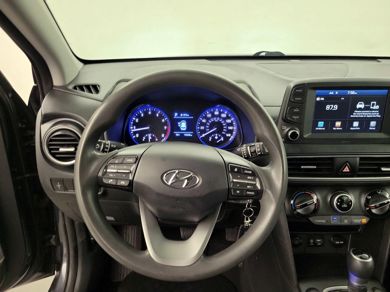 2021 Hyundai Kona SE - Photo 11