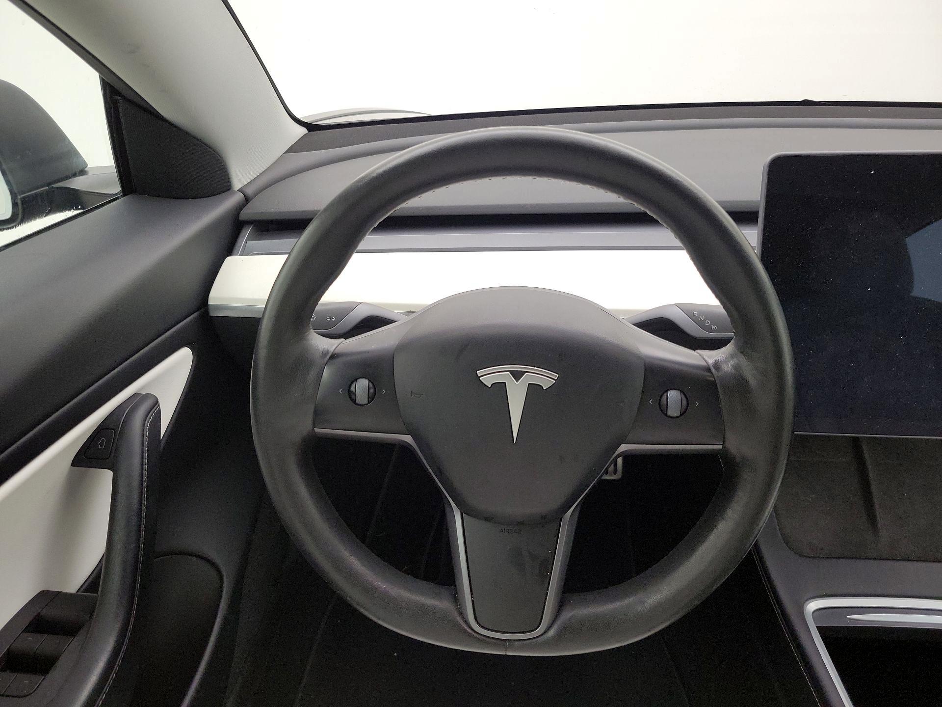 Thumbnail: 2021 Tesla Model 3 - 10