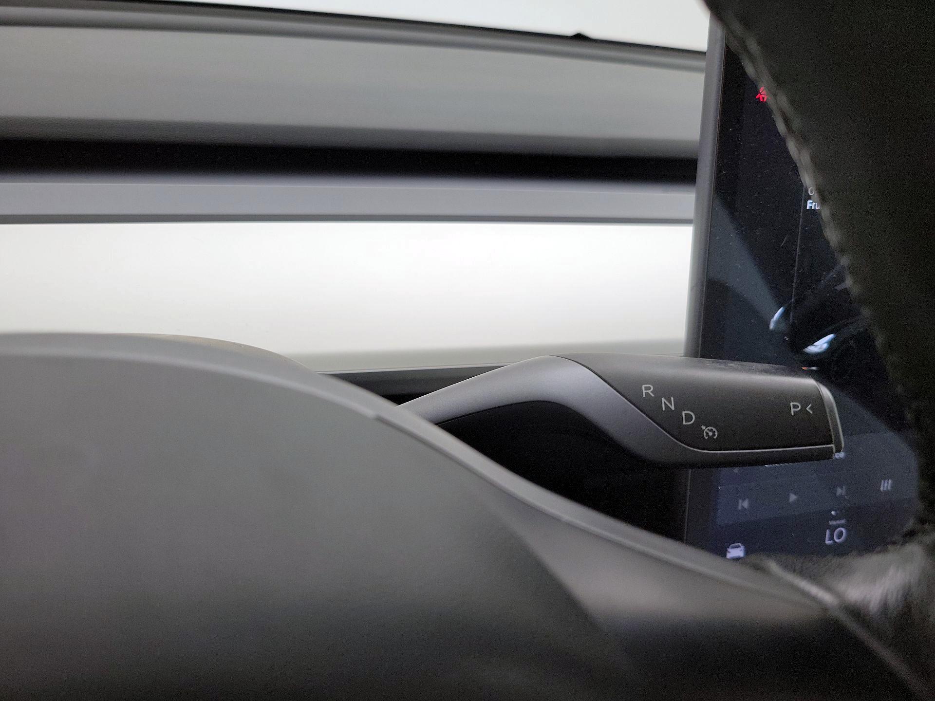 Thumbnail: 2021 Tesla Model 3 - 17