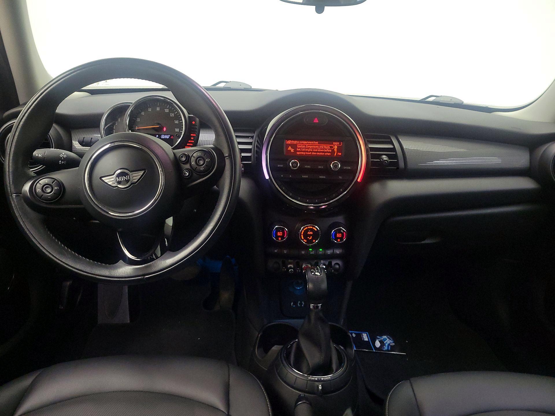 Thumbnail: 2015 MINI Cooper Hardtop - 9
