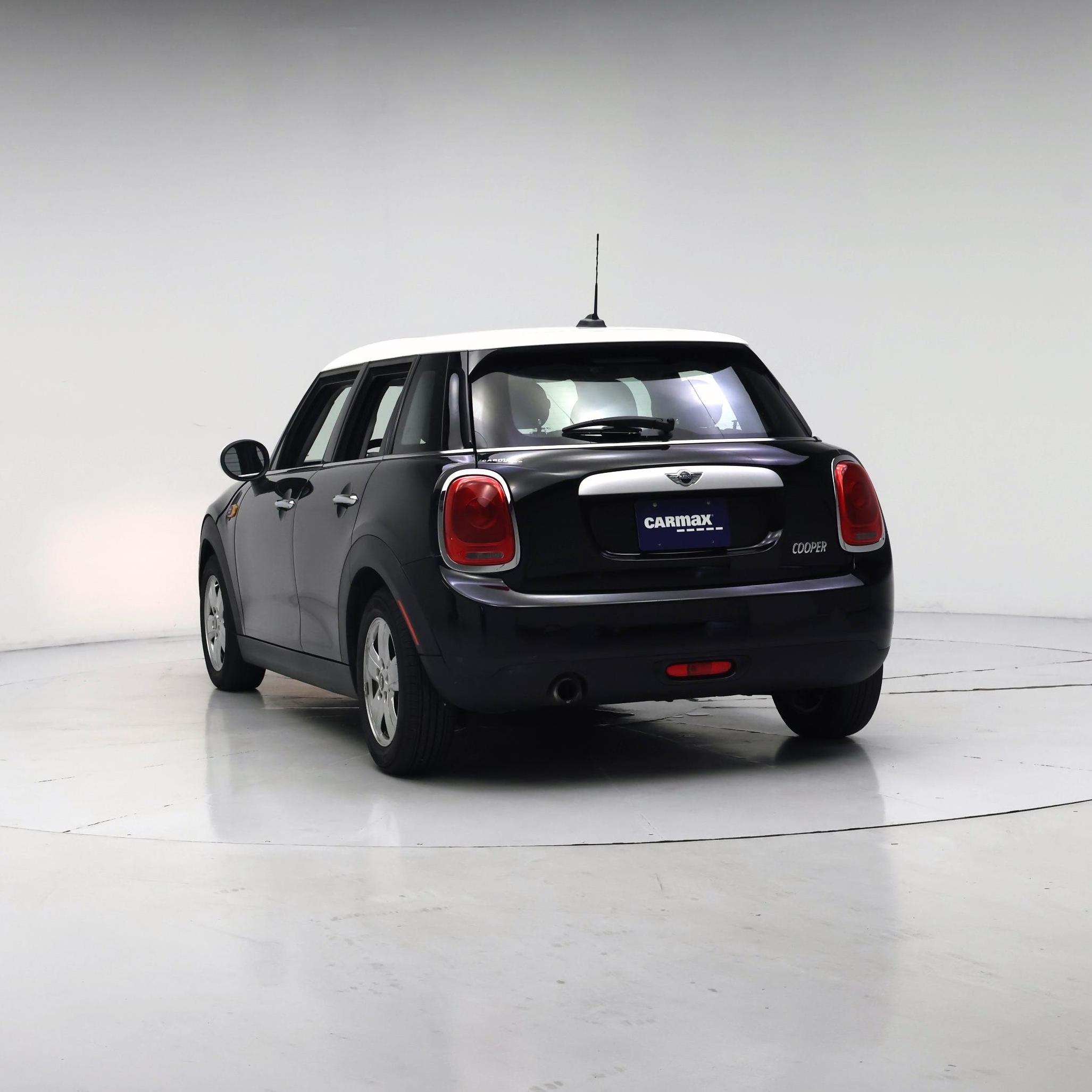 Thumbnail: 2015 MINI Cooper Hardtop - 2