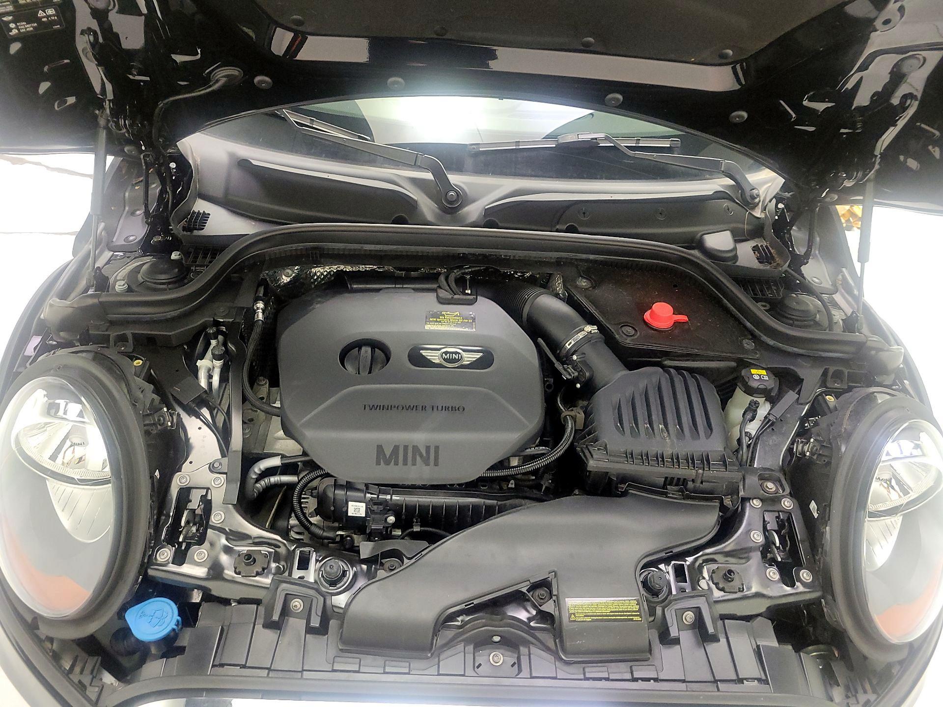Thumbnail: 2015 MINI Cooper Hardtop - 20