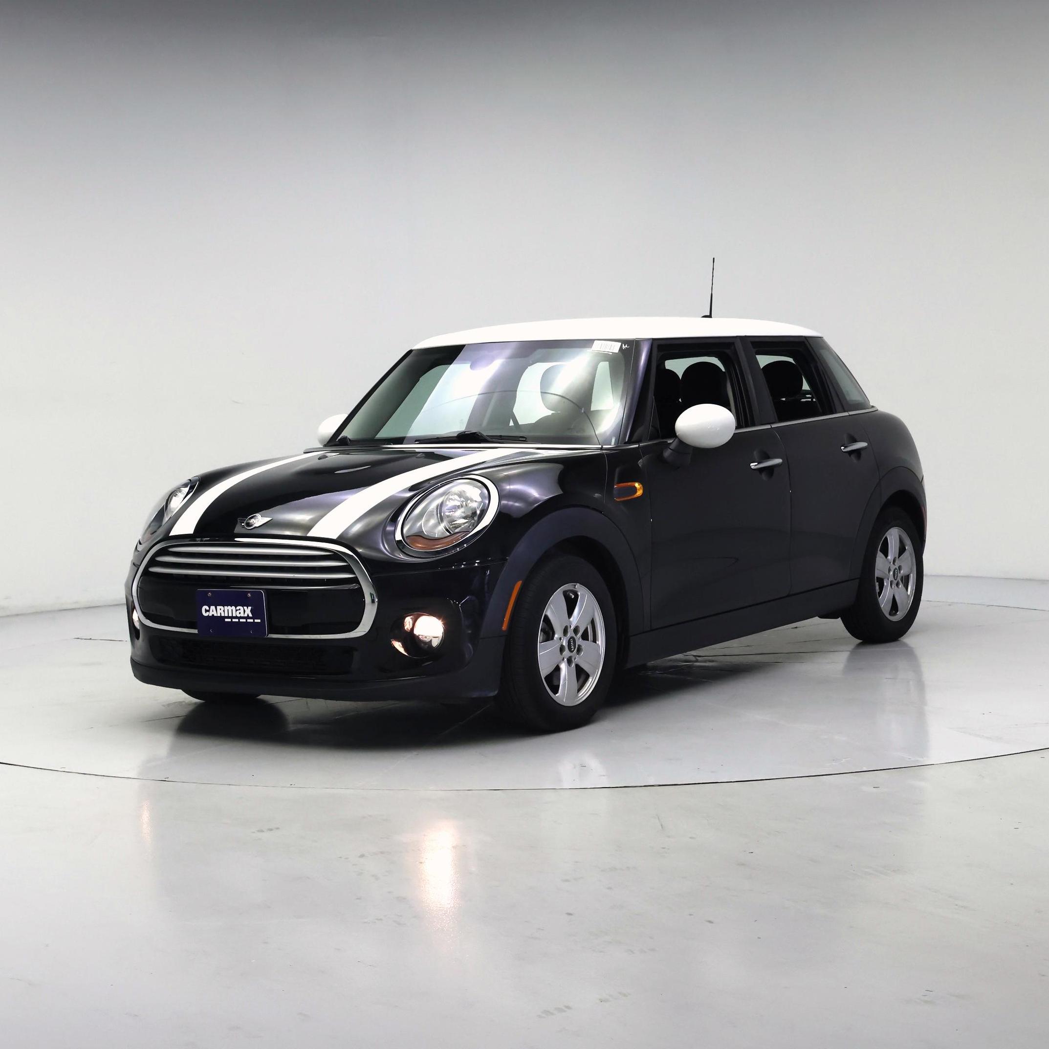 Thumbnail: 2015 MINI Cooper Hardtop - 4