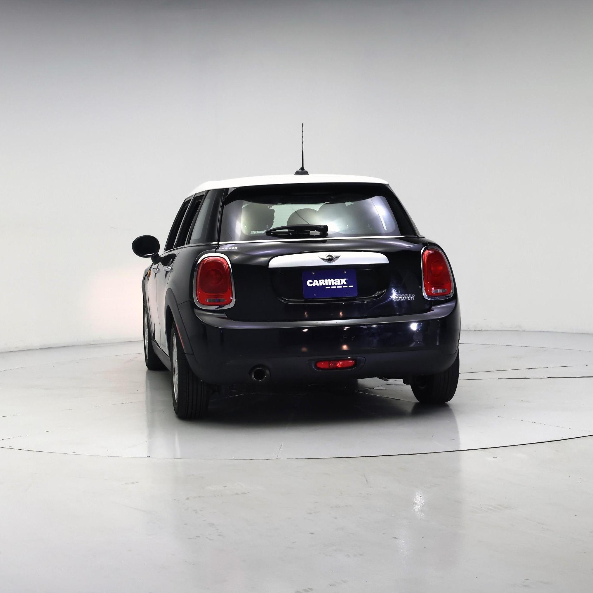 Thumbnail: 2015 MINI Cooper Hardtop - 6