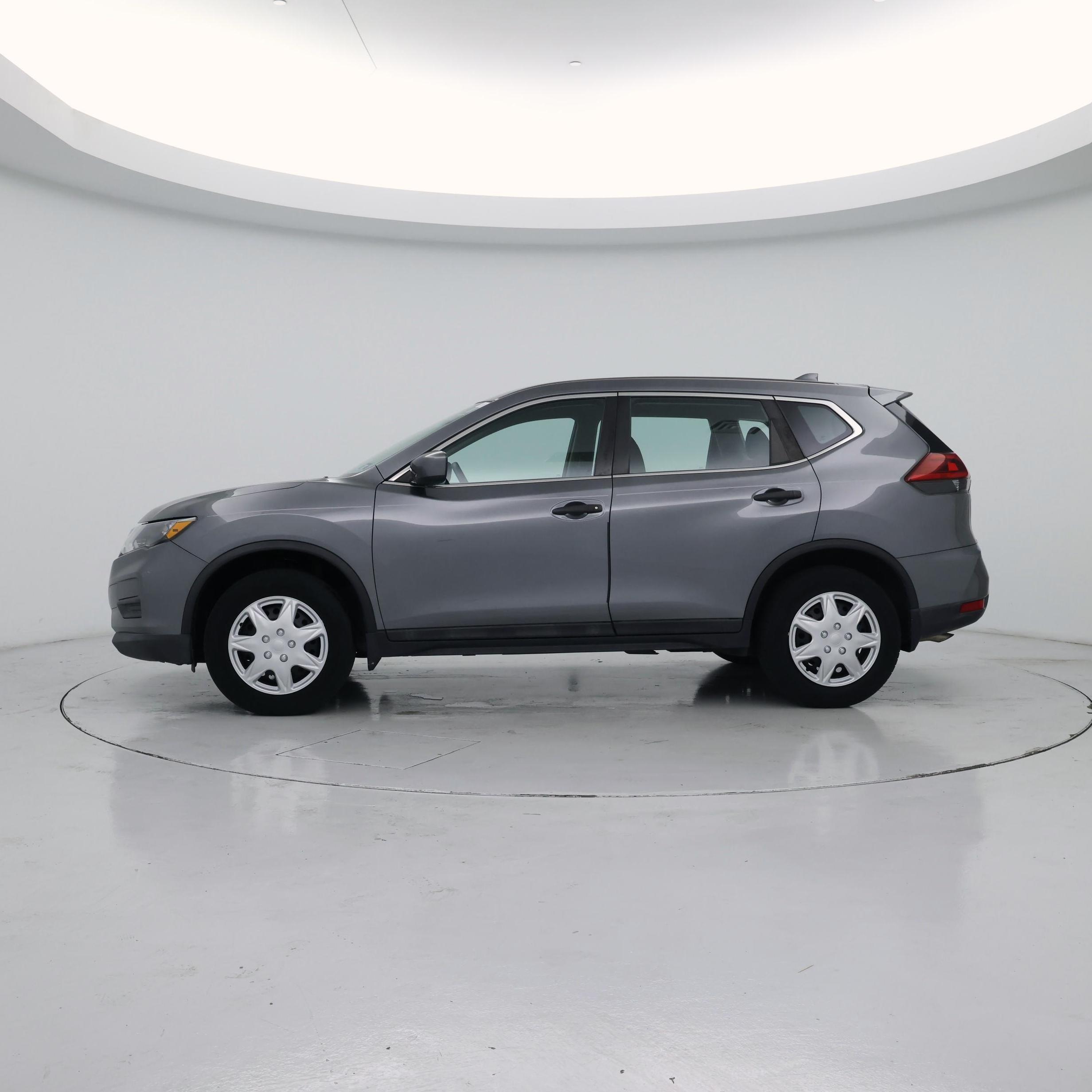Thumbnail: 2018 Nissan Rogue - 3
