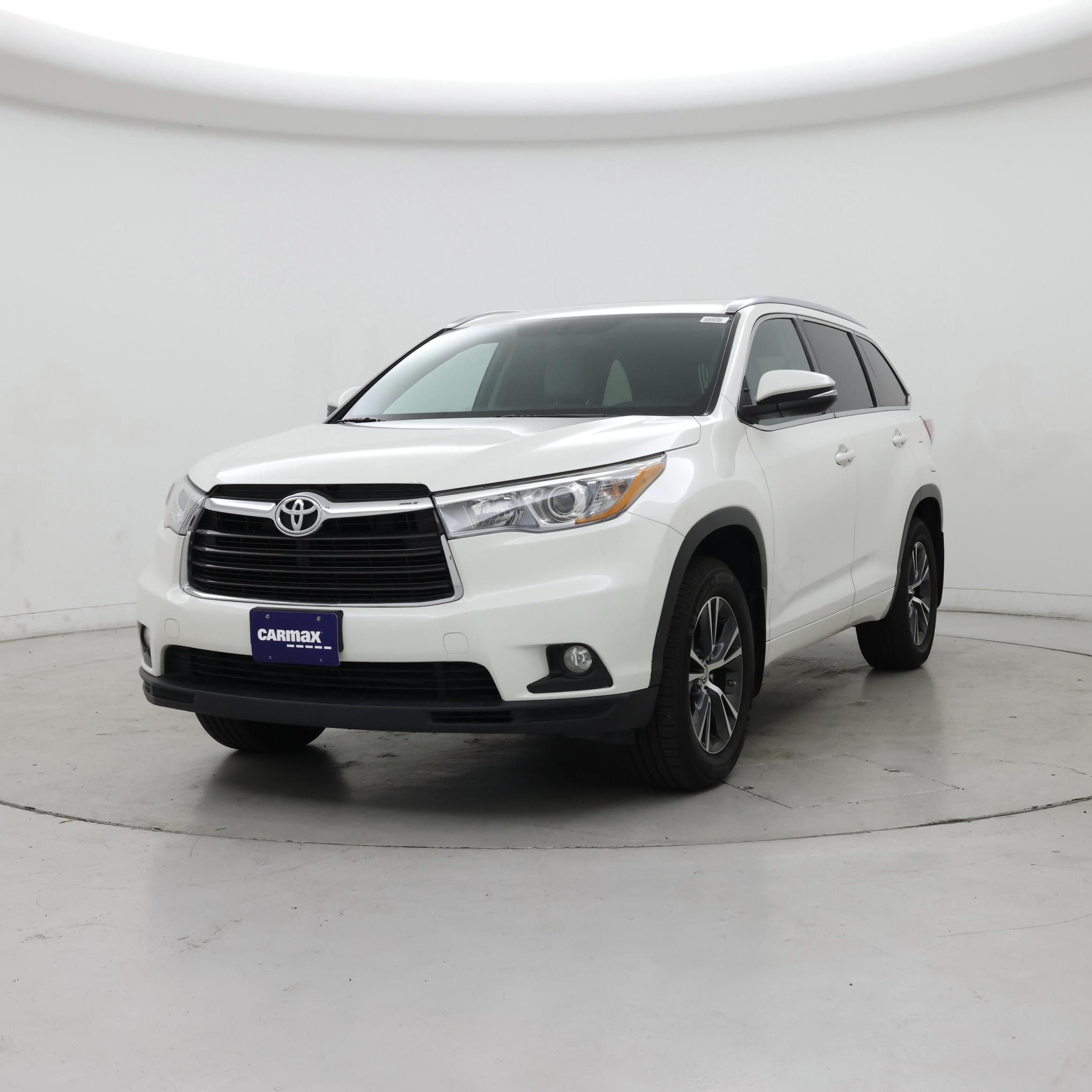 Thumbnail: 2016 Toyota Highlander - 4