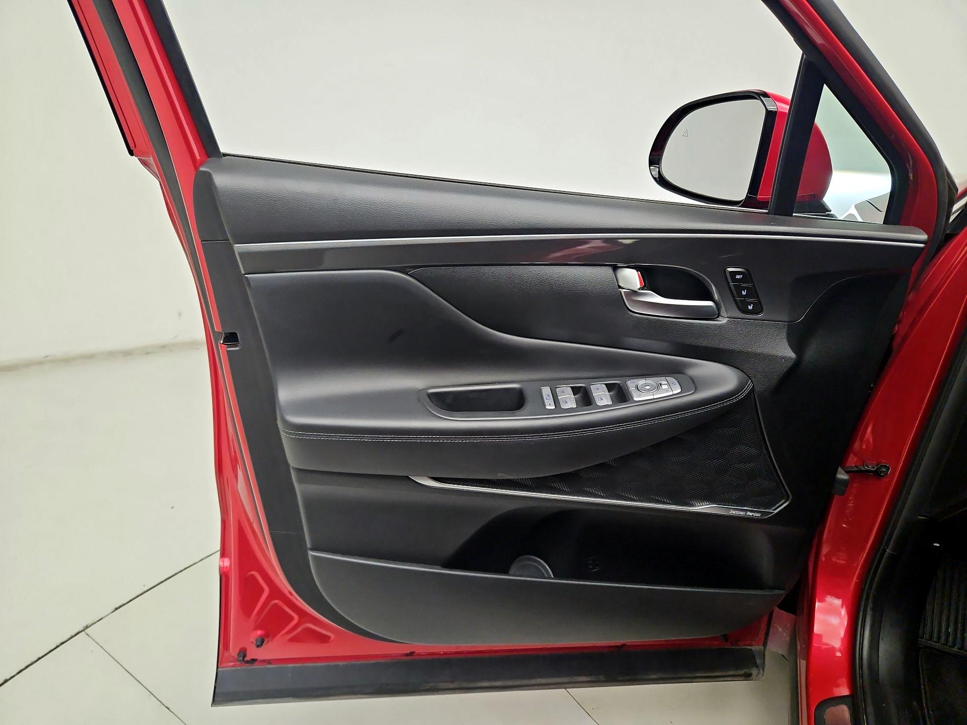 Thumbnail: 2023 Hyundai Santa Fe - 12
