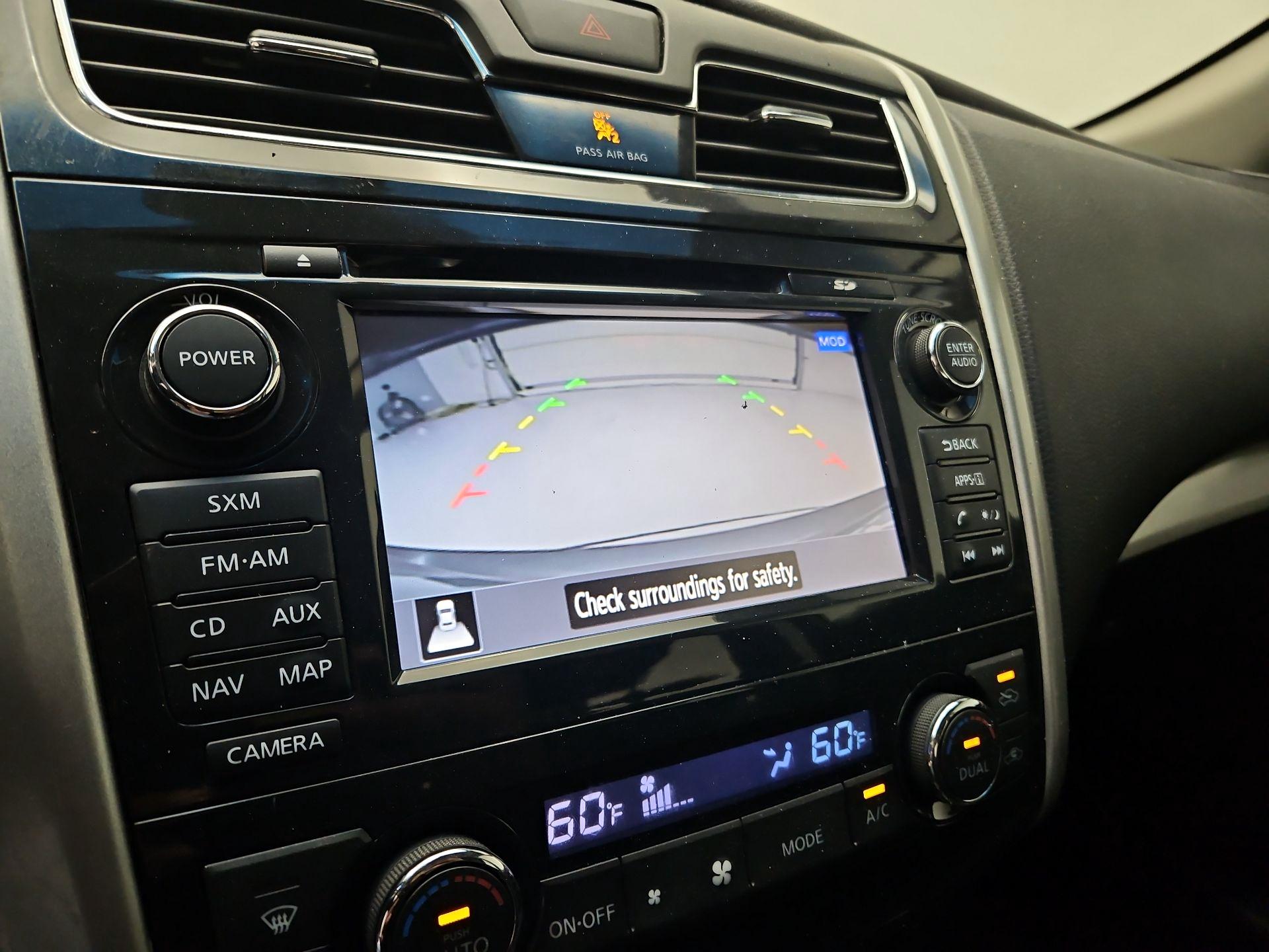Thumbnail: 2014 Nissan Altima - 15